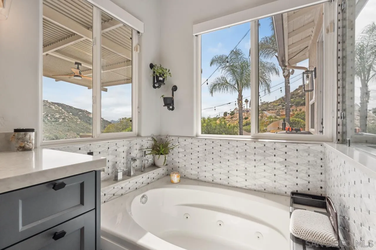 https://cdn.realtyfeed.com/cdn/127/260007989/dffcb13b47cc1478b3b1f8008a3693ed.webp