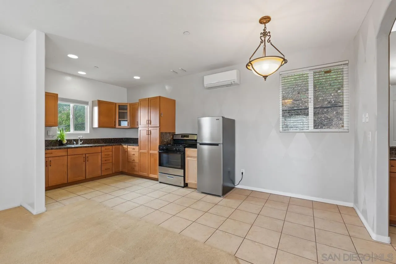 https://cdn.realtyfeed.com/cdn/127/260007989/e6a3bac96f50b591076260483c3aa8fd.webp