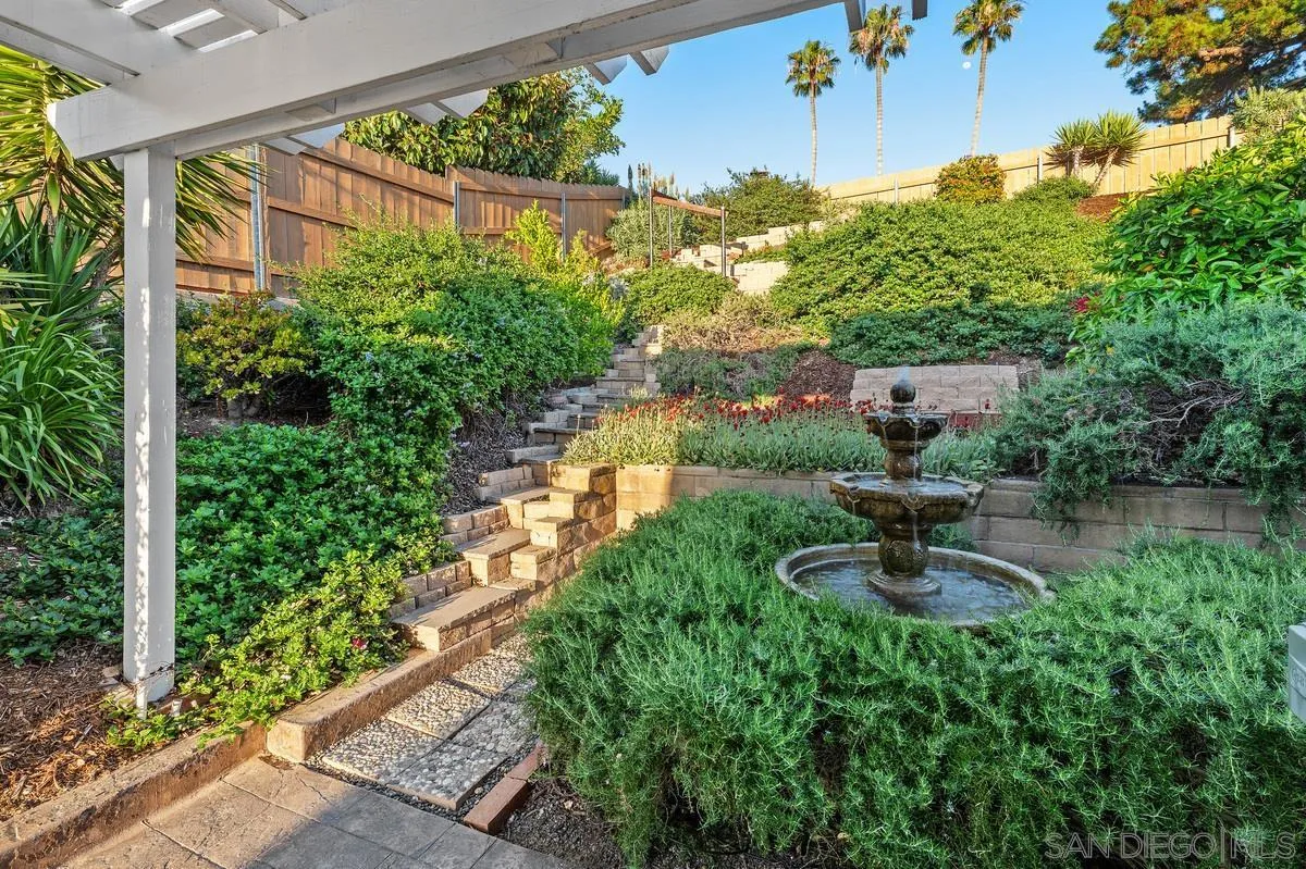 https://cdn.realtyfeed.com/cdn/127/260007990/c7df4186c5ee3bcdddd6bd77c88216e1.webp