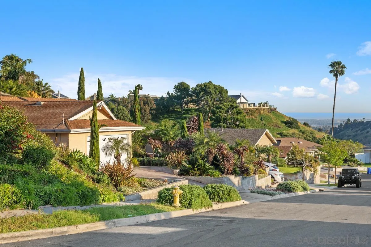 https://cdn.realtyfeed.com/cdn/127/260007990/f06ec261260e93fd654c4104ed51b991.webp