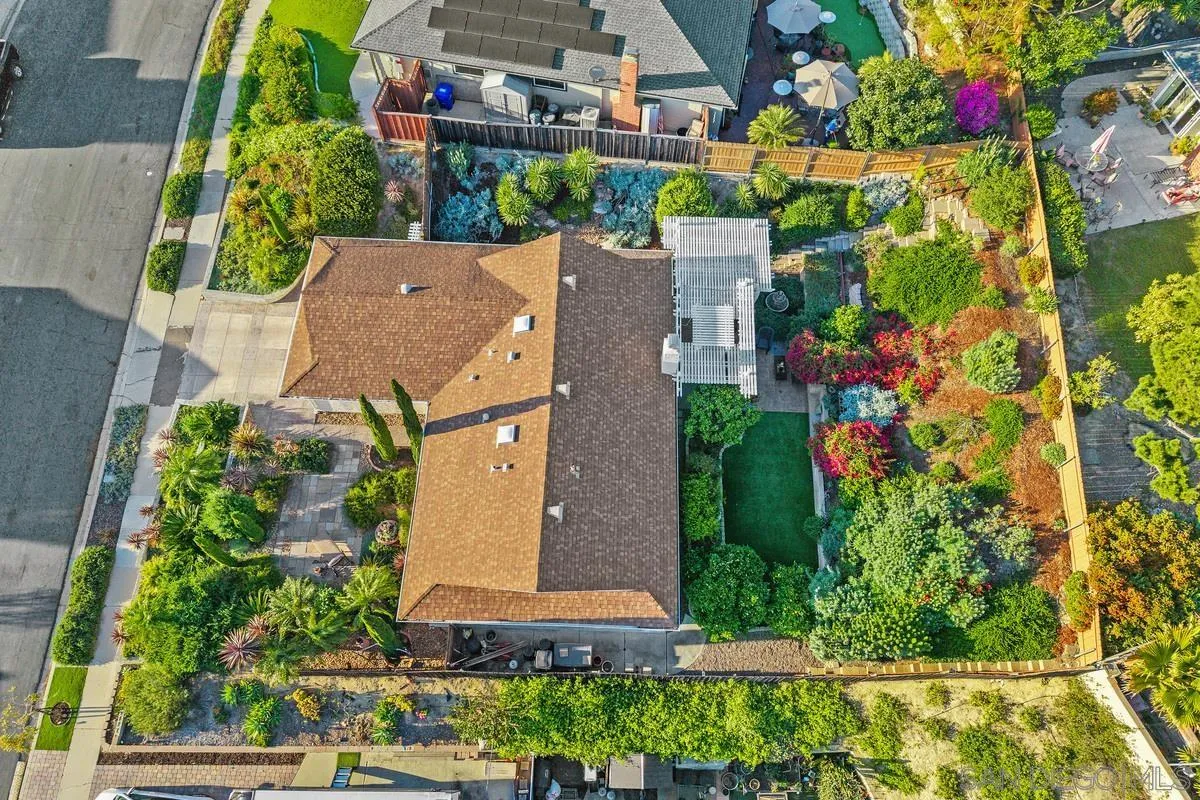 https://cdn.realtyfeed.com/cdn/127/260007990/fa480ea4d6b6e6e0c50a497c9b9e0f5c.webp