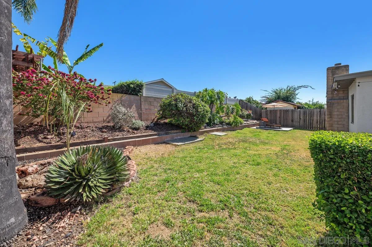 https://cdn.realtyfeed.com/cdn/127/260007991/bf8c76413e6e4a199db5fb8b93e38b4a.webp