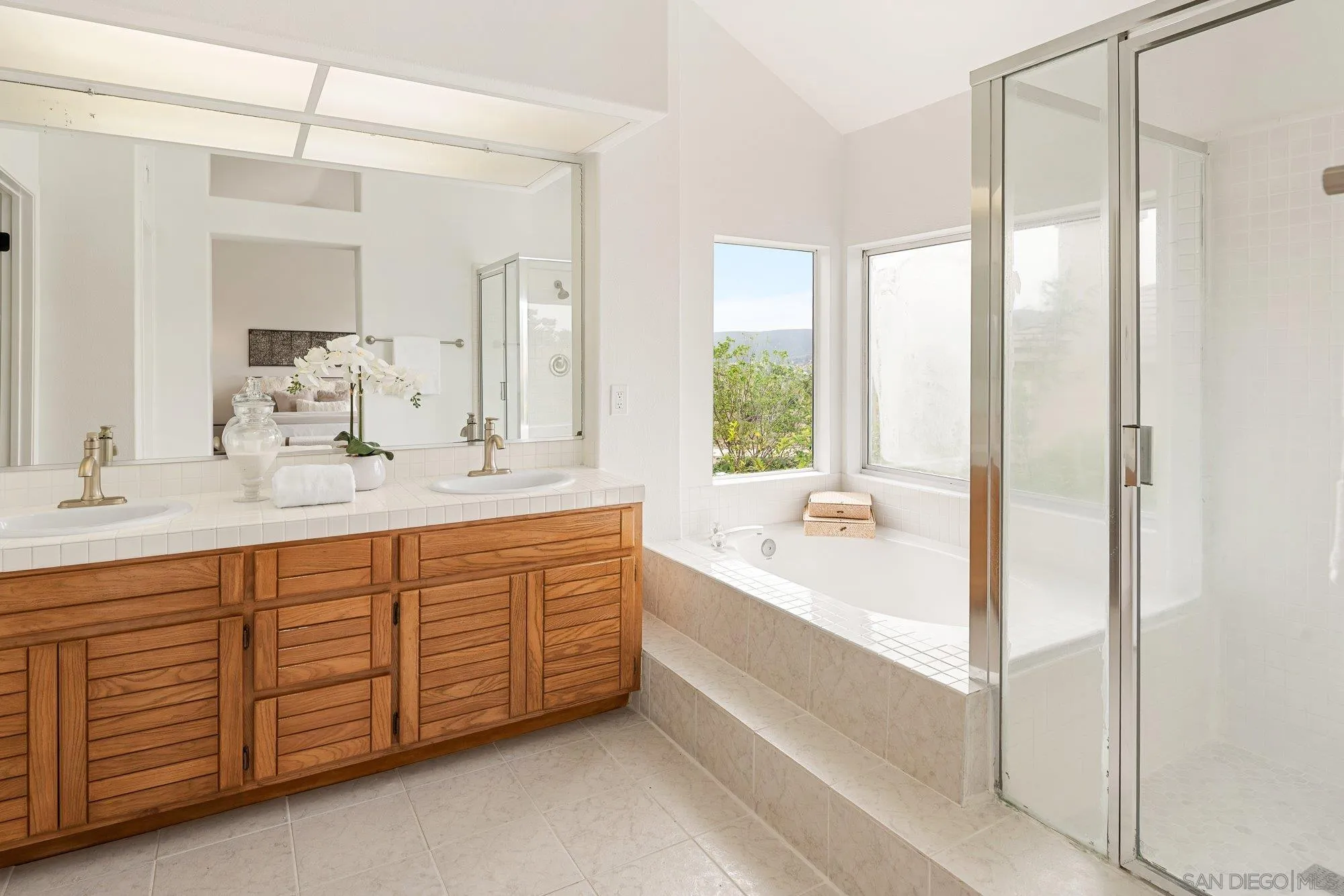 https://cdn.realtyfeed.com/cdn/127/260007992/0cceb1c168f7d178595aa66196766704.webp