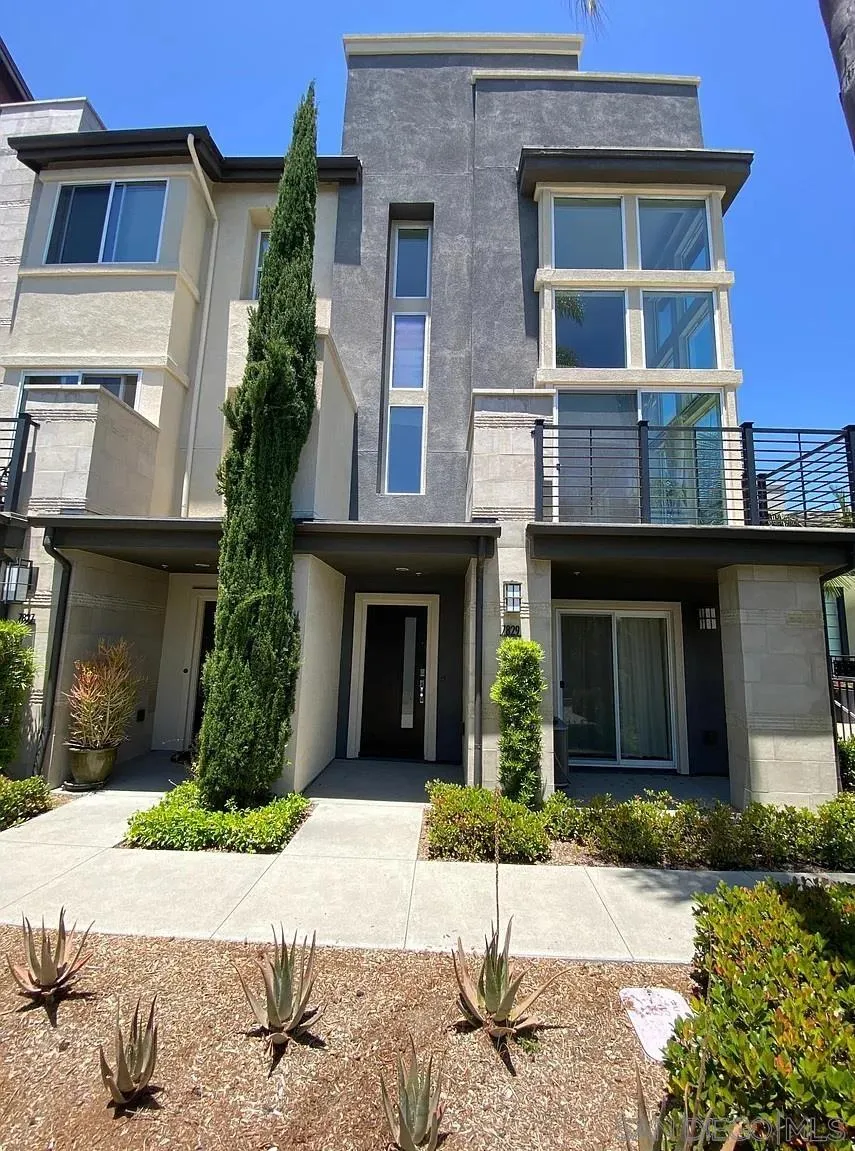 Featured listings