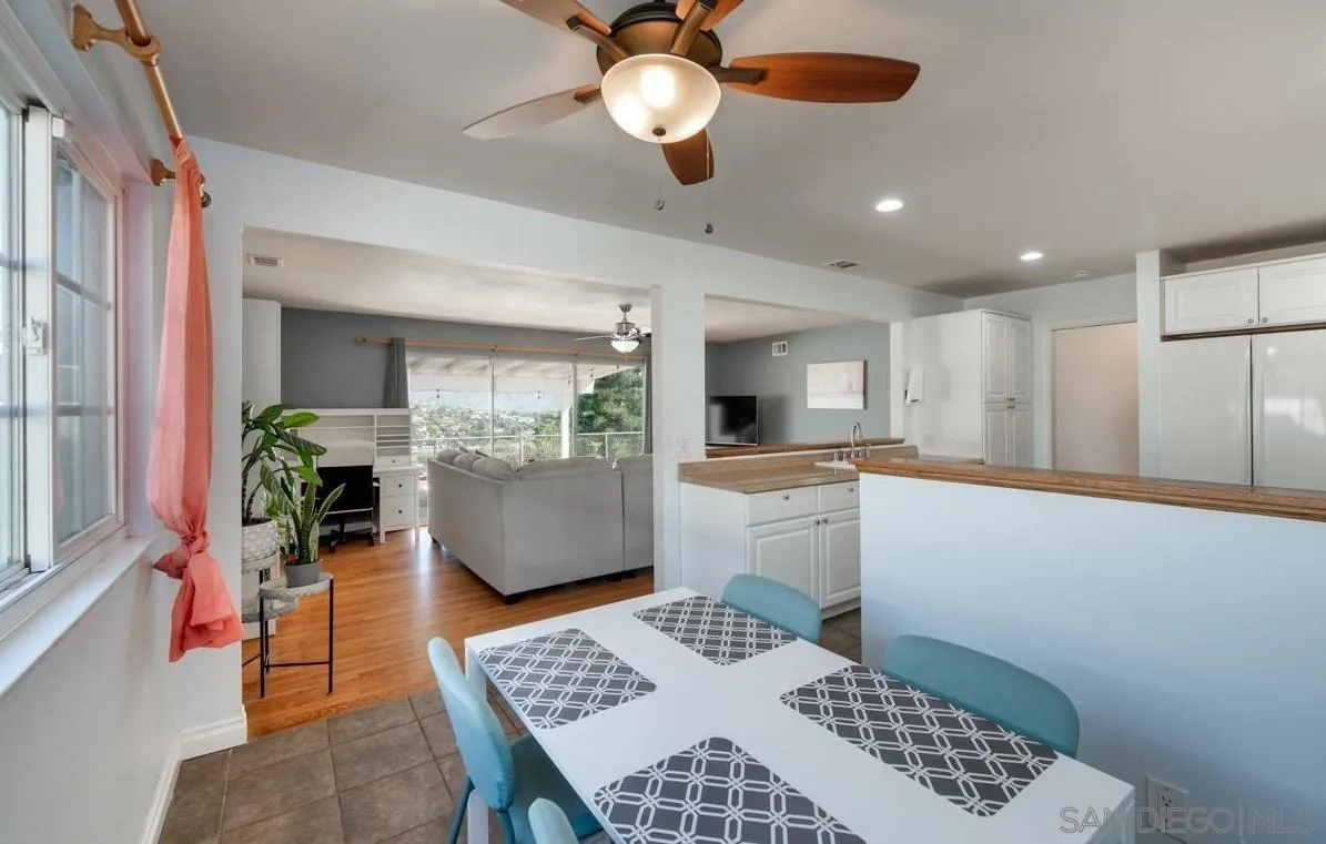 https://cdn.realtyfeed.com/cdn/127/260007995/0d2aef7fab85d5671ce244f0527ac1c5.webp