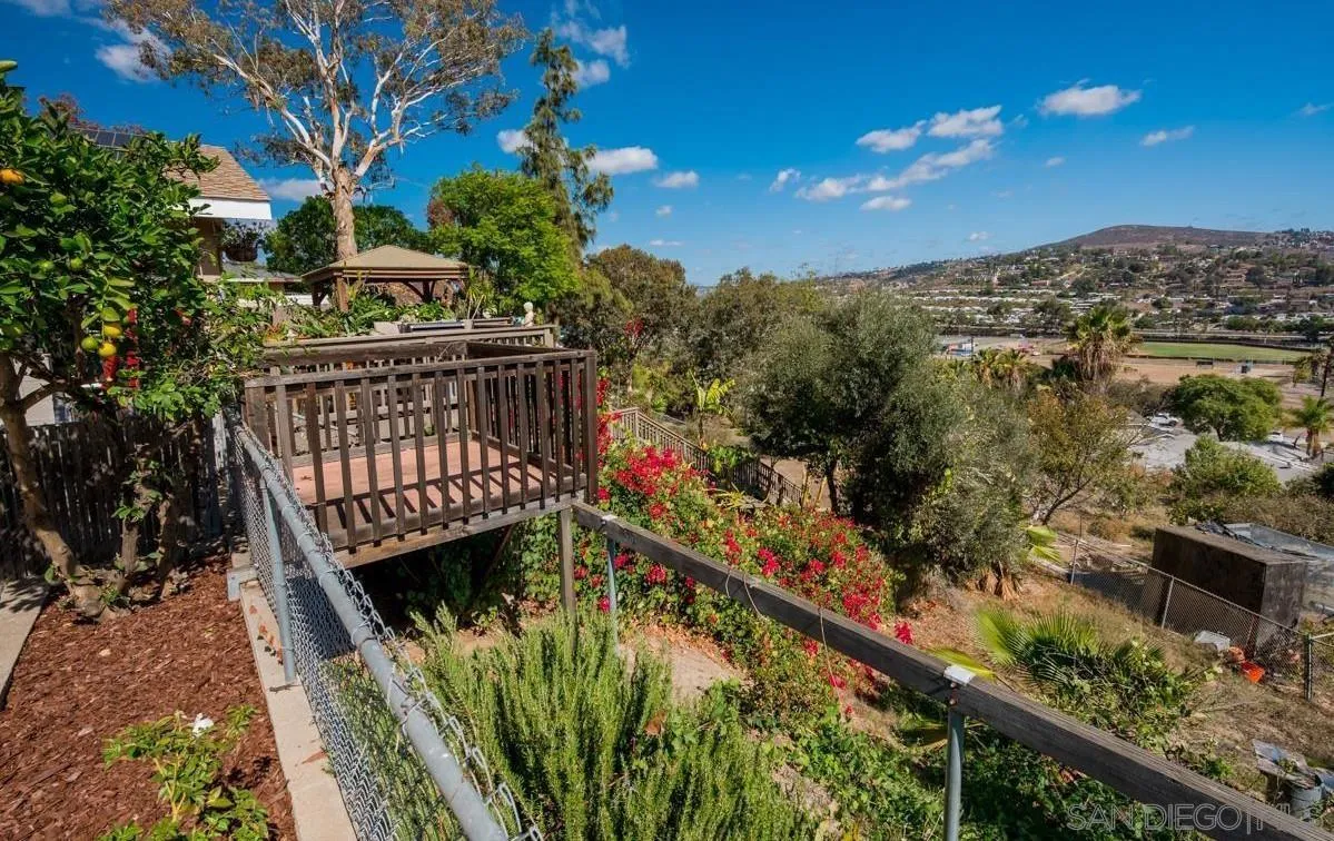 https://cdn.realtyfeed.com/cdn/127/260007995/604a0ffb741c9834702c3c3246662a45.webp
