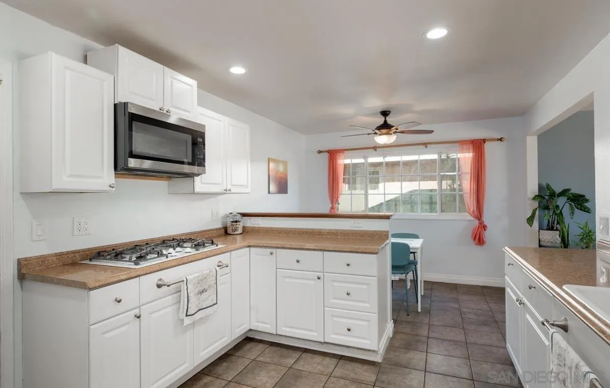 https://cdn.realtyfeed.com/cdn/127/260007995/7a51d89c8049b98d9947d90f2e51859b.webp