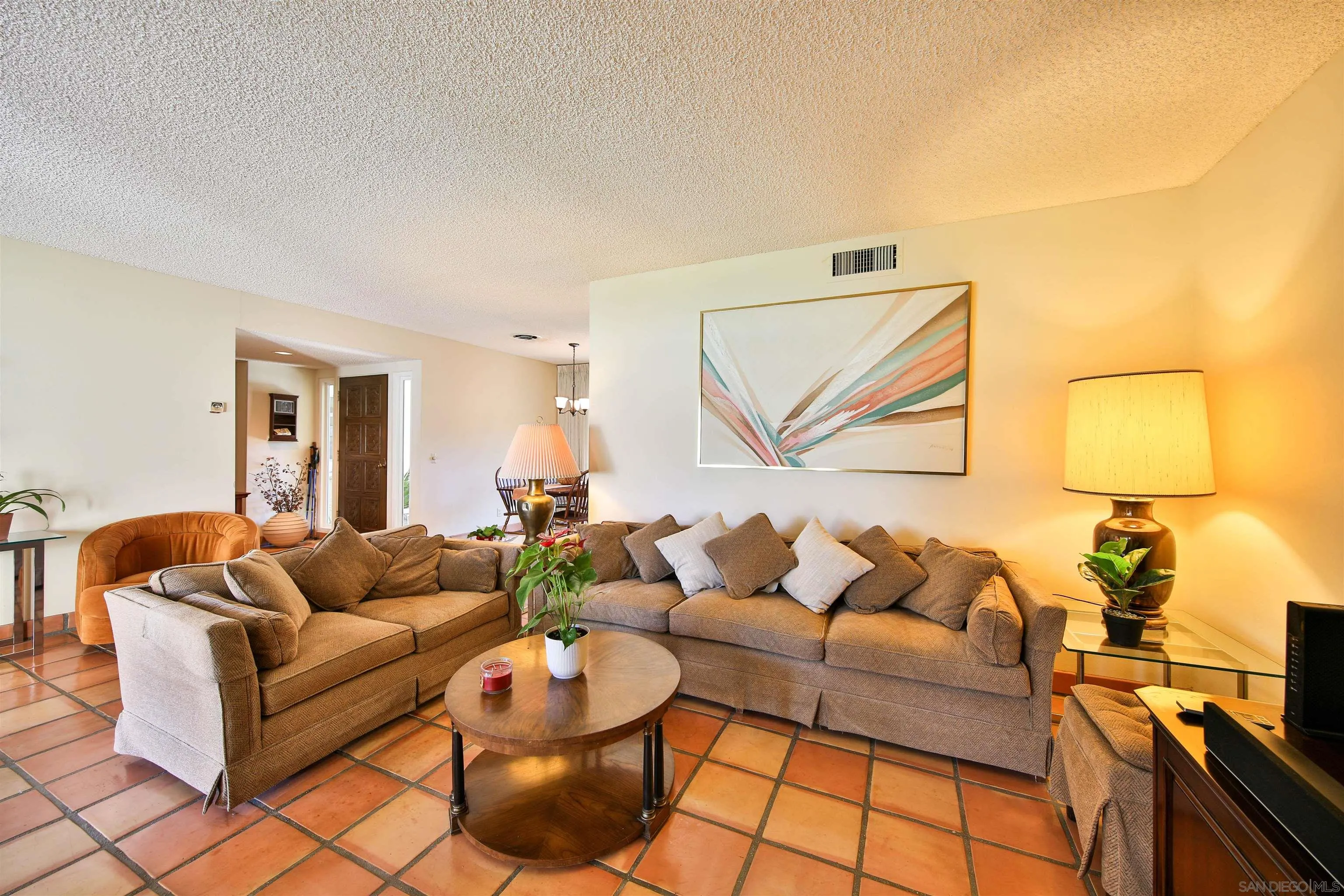 Photo #7: 260007998 Listing: Photo #7