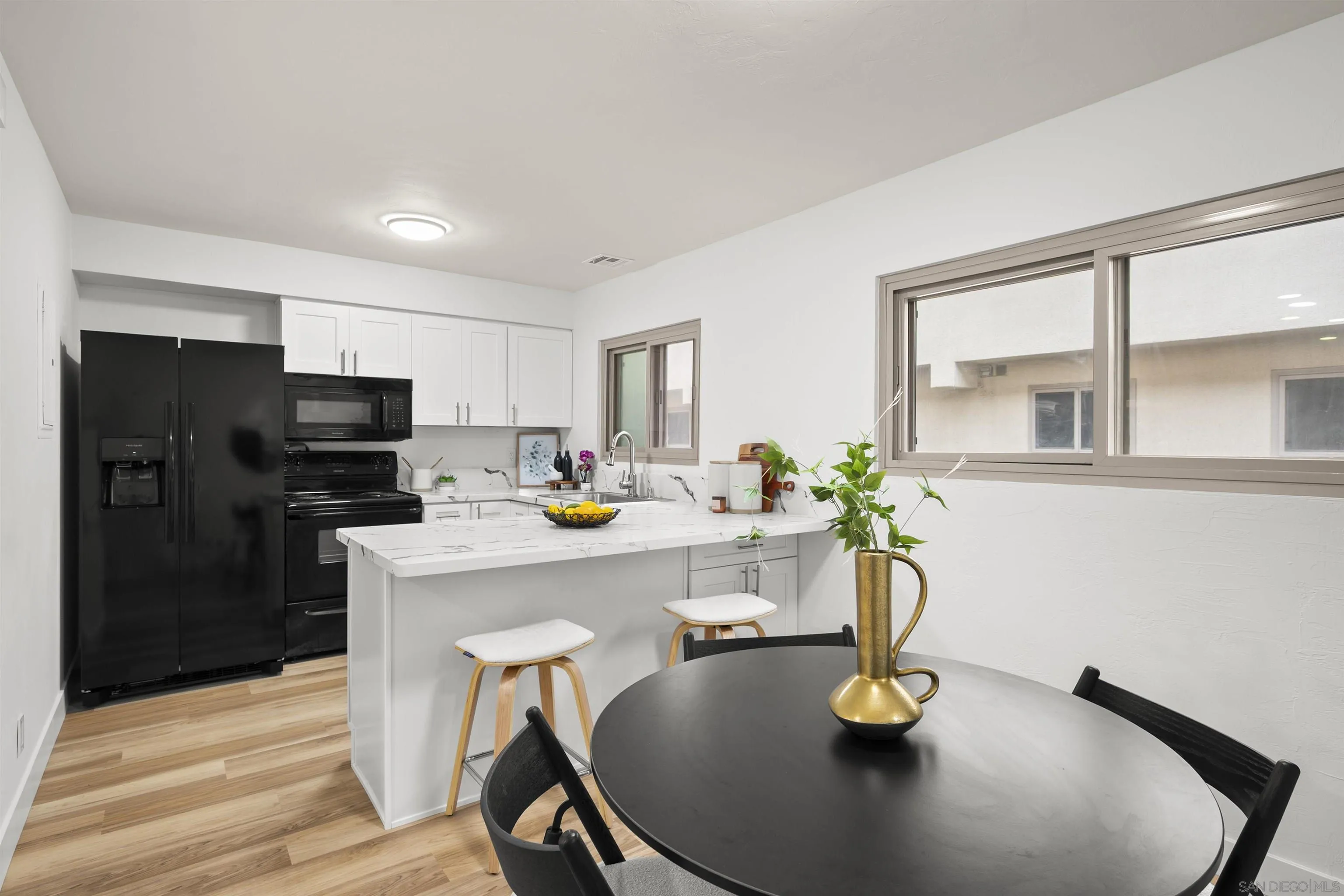 Photo #22: 2600080 Listing: Photo #22