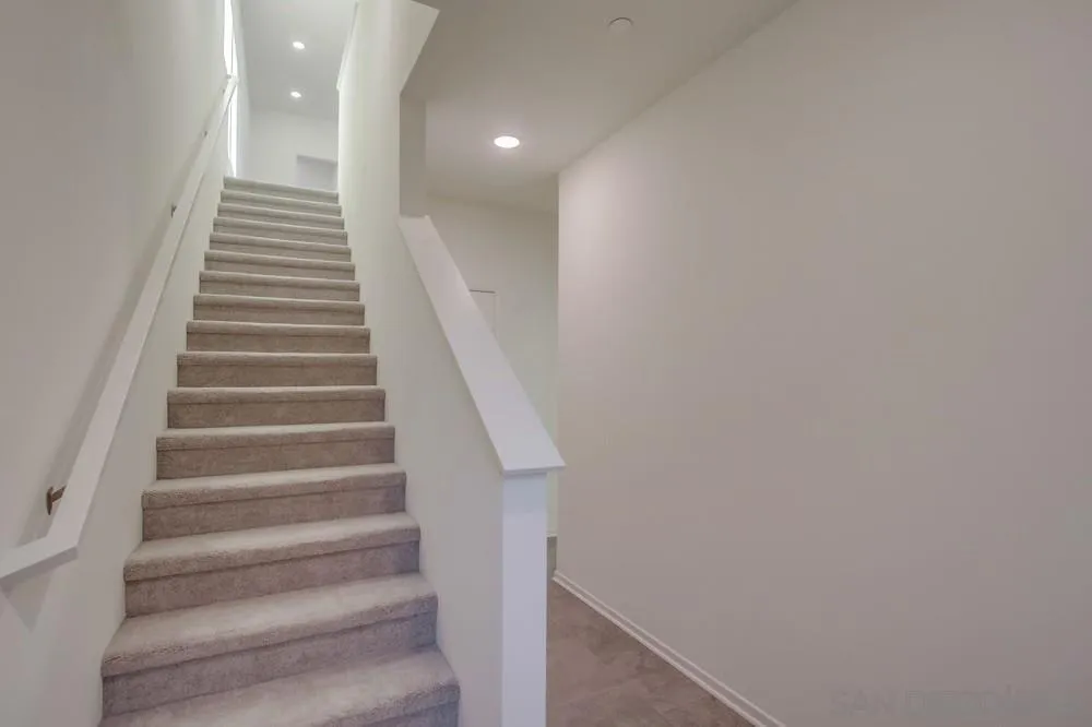 Photo #11: 260008001 Listing: Photo #11