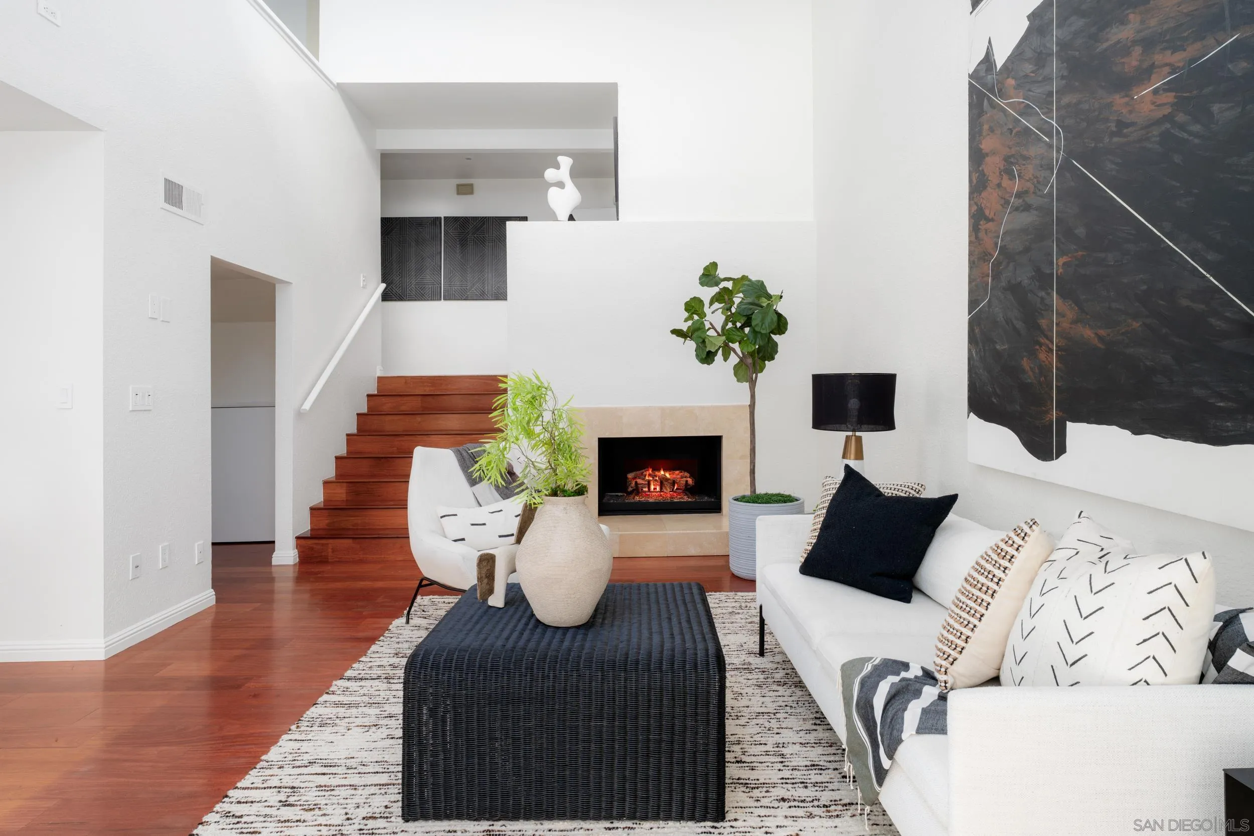 Photo #6: 260008002 Listing: Photo #6