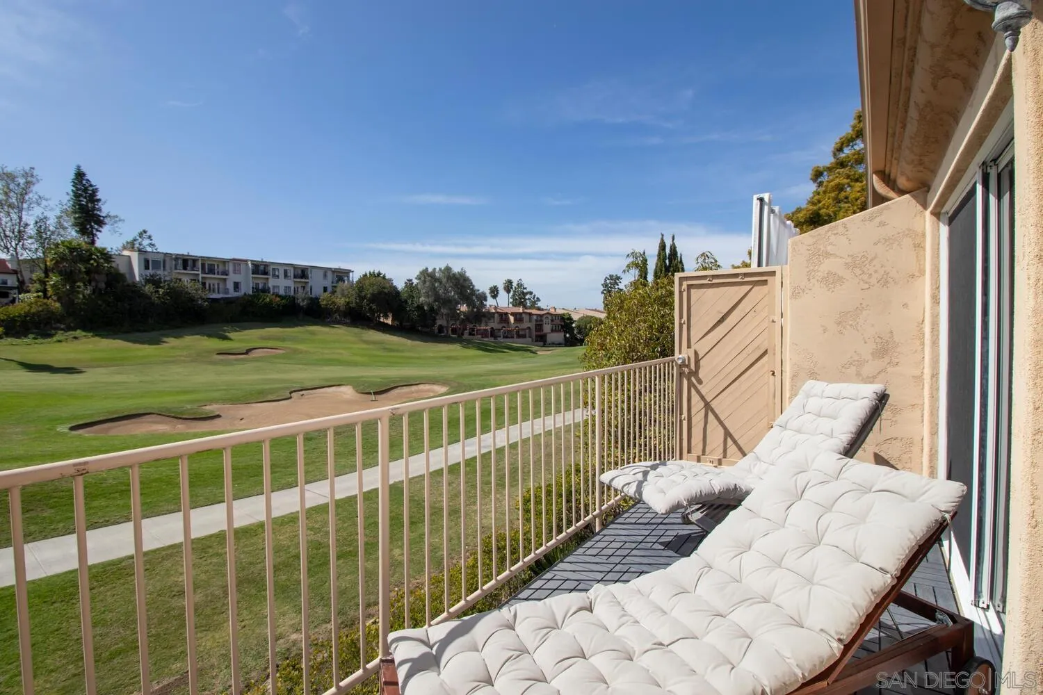 7517 Jerez UNIT B, Carlsbad, CA, 92009
