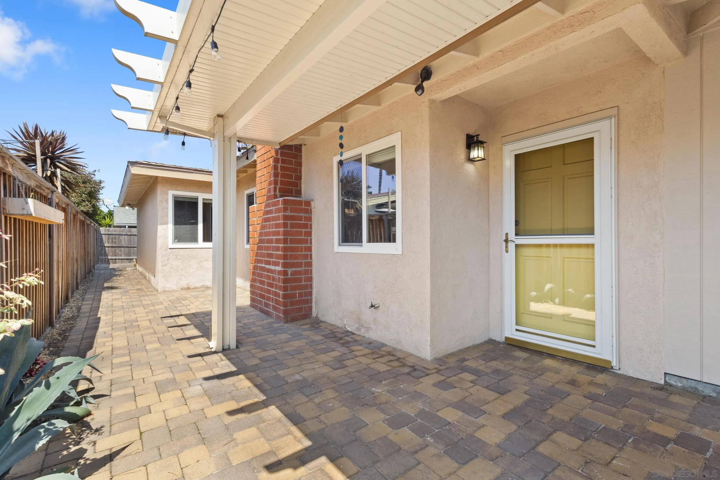 https://cdn.realtyfeed.com/cdn/127/260008004/2558be75e83b82d185c89e5325bd0476.webp
