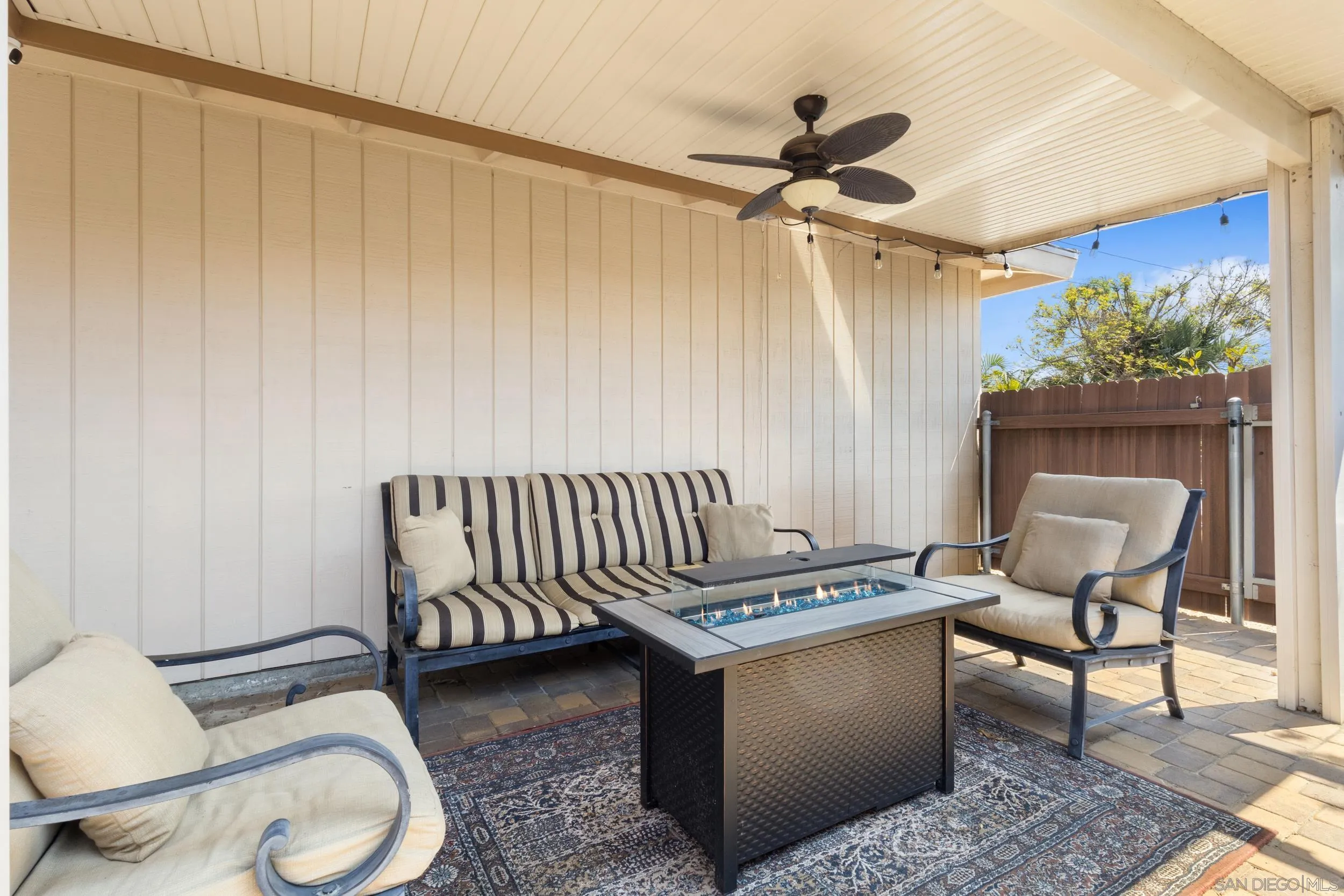 https://cdn.realtyfeed.com/cdn/127/260008004/a5761fbc3a1308f6f02111e3ef80efed.webp