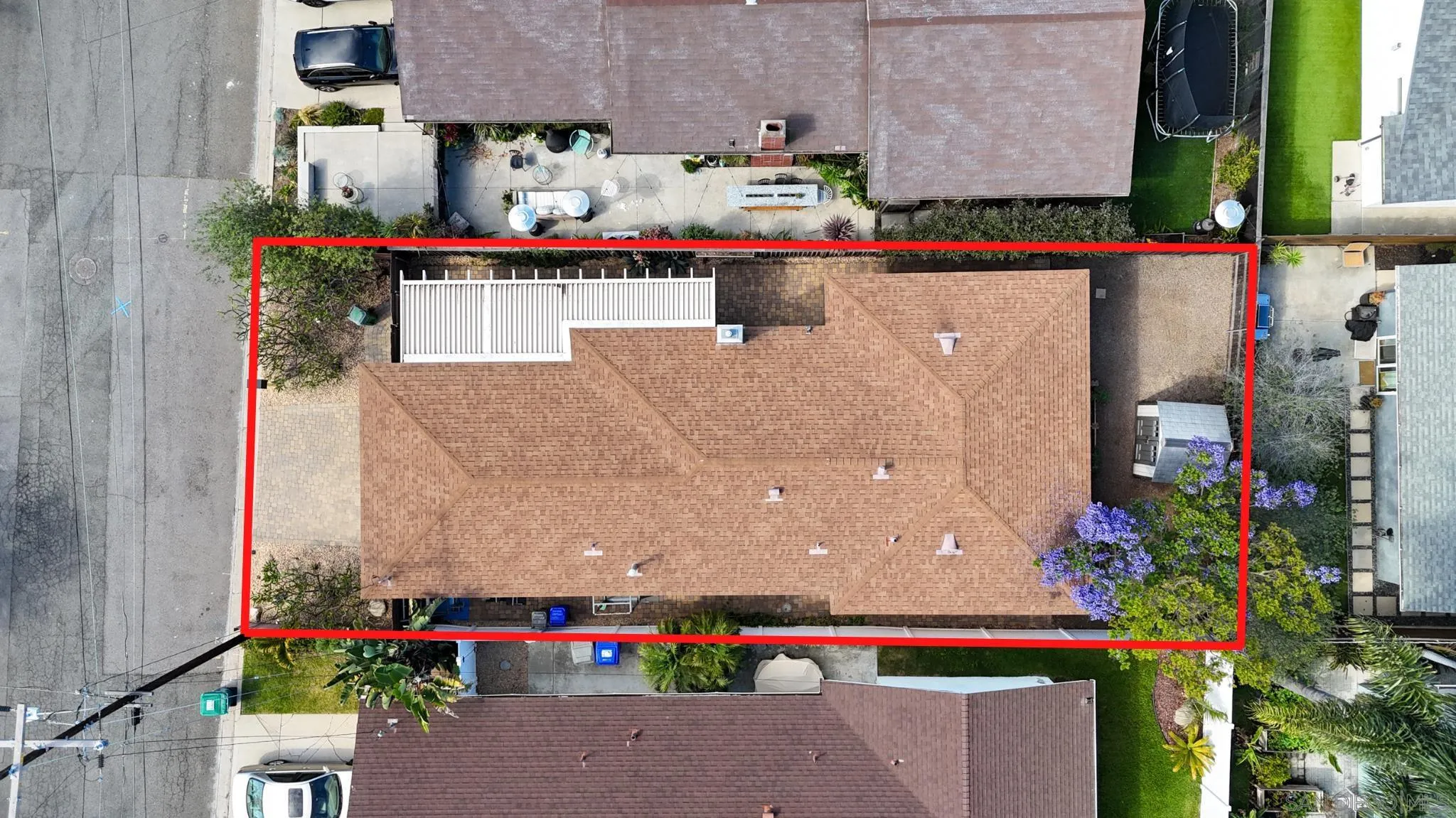 https://cdn.realtyfeed.com/cdn/127/260008004/f3a3ae4e392f258069c7c06050dc88bc.webp