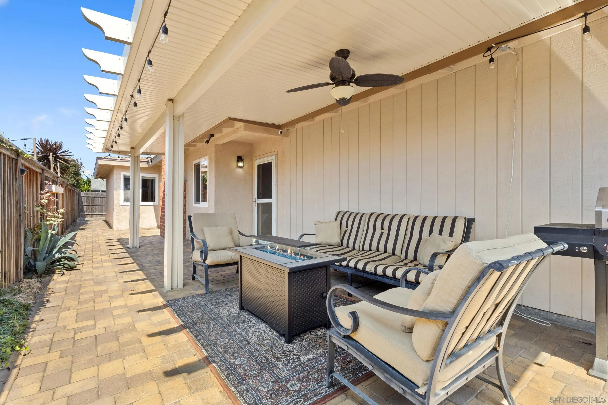 https://cdn.realtyfeed.com/cdn/127/260008004/f78733ef5db65803477cb039e2566d18.webp