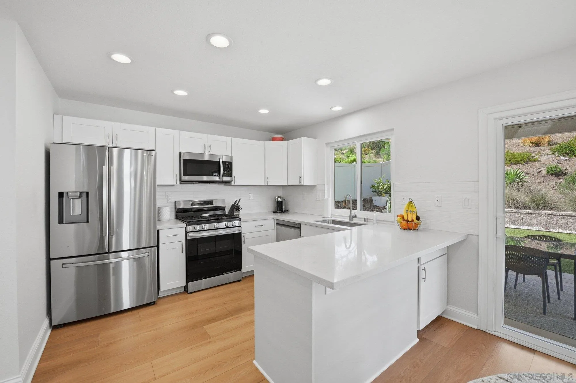 https://cdn.realtyfeed.com/cdn/127/260008005/23951519408a3a825d1c955267467412.webp