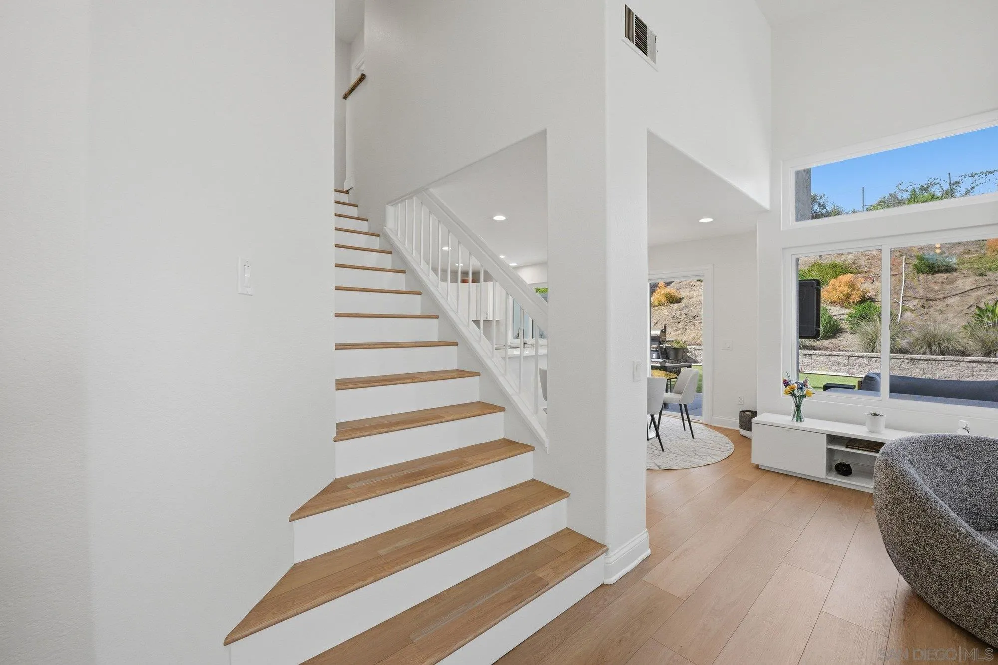 https://cdn.realtyfeed.com/cdn/127/260008005/a2a87fb21d1a4802b242d1e696207834.webp