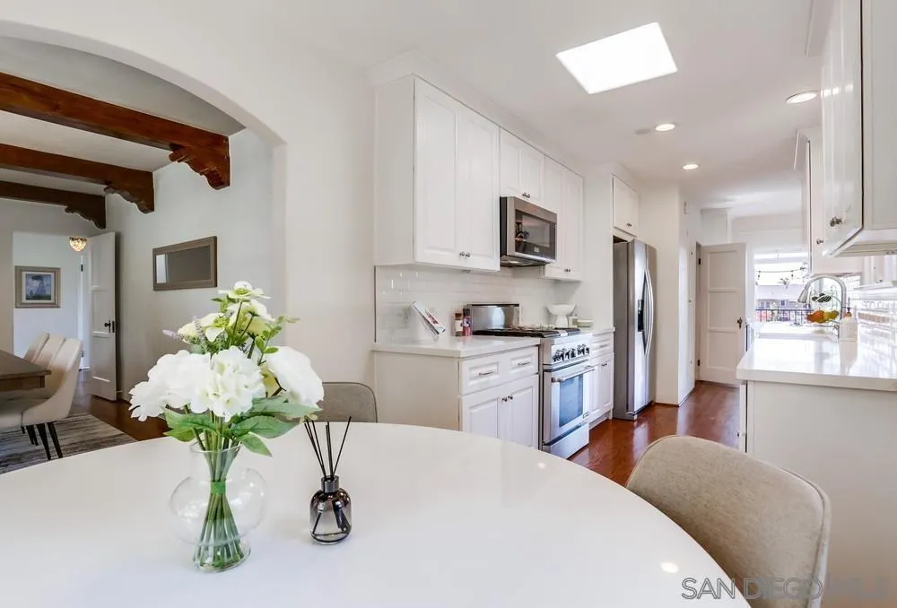https://cdn.realtyfeed.com/cdn/127/260008007/014300466012346ab566eabe7d9d1bba.webp