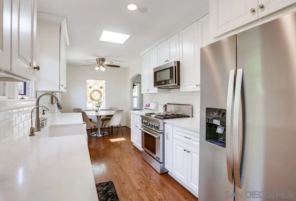 https://cdn.realtyfeed.com/cdn/127/260008007/5d3e9f2beb44120c1469c45f2499ad5c.webp