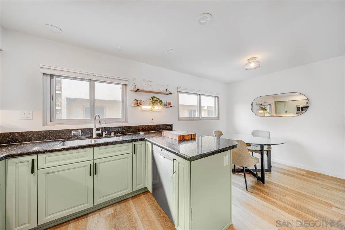 Photo #10: 260008011 Listing: Photo #10