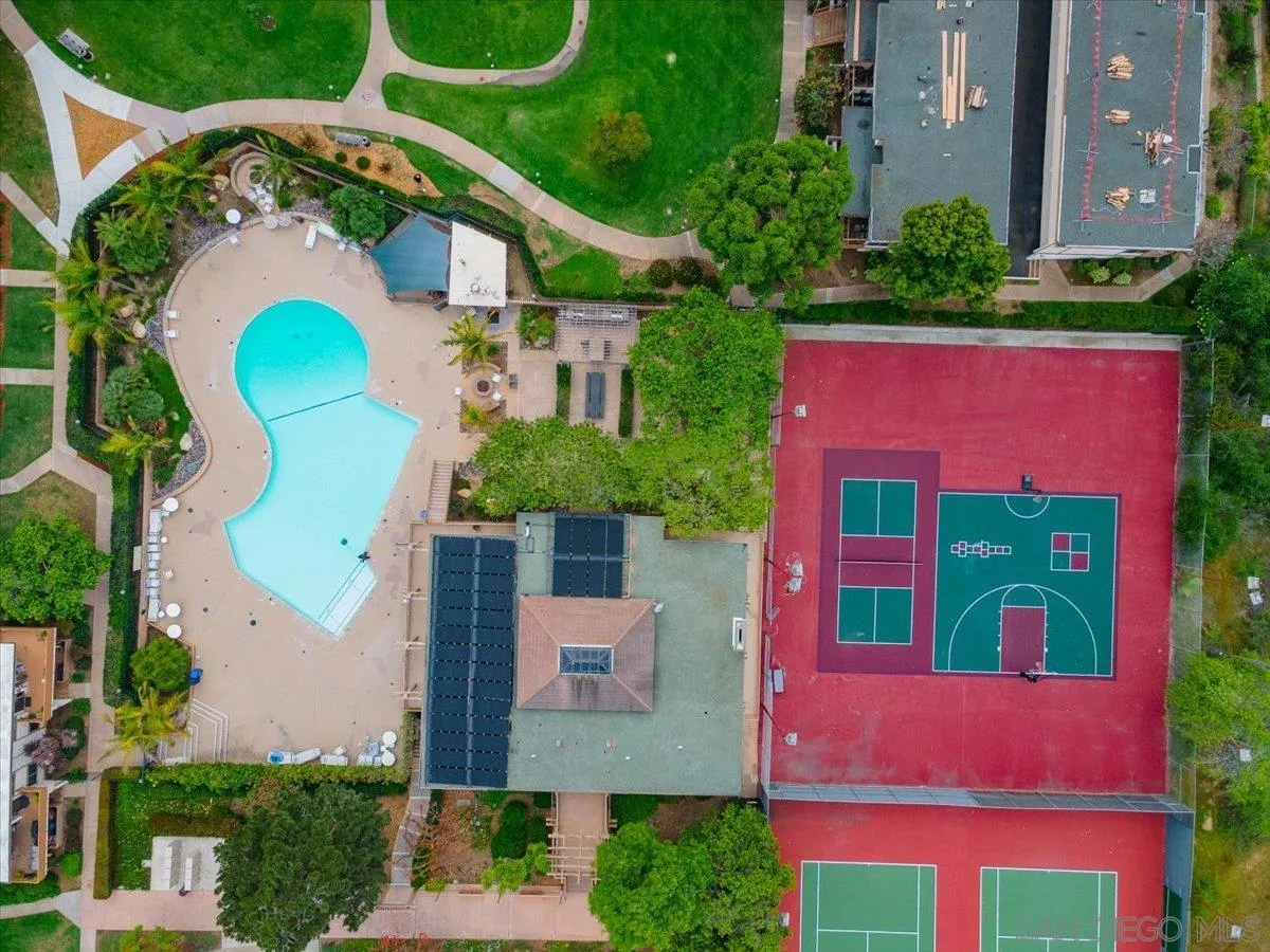 Photo #33: 260008011 Listing: Photo #33