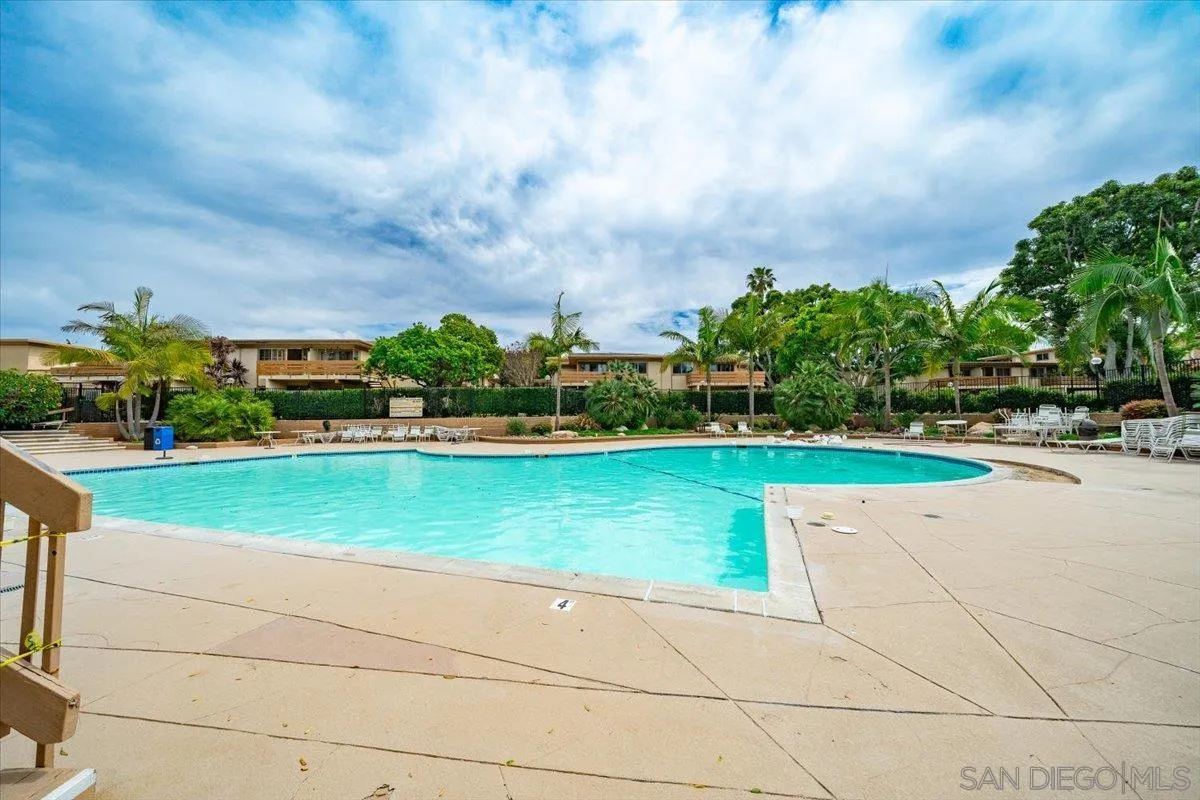 Photo #28: 260008011 Listing: Photo #28