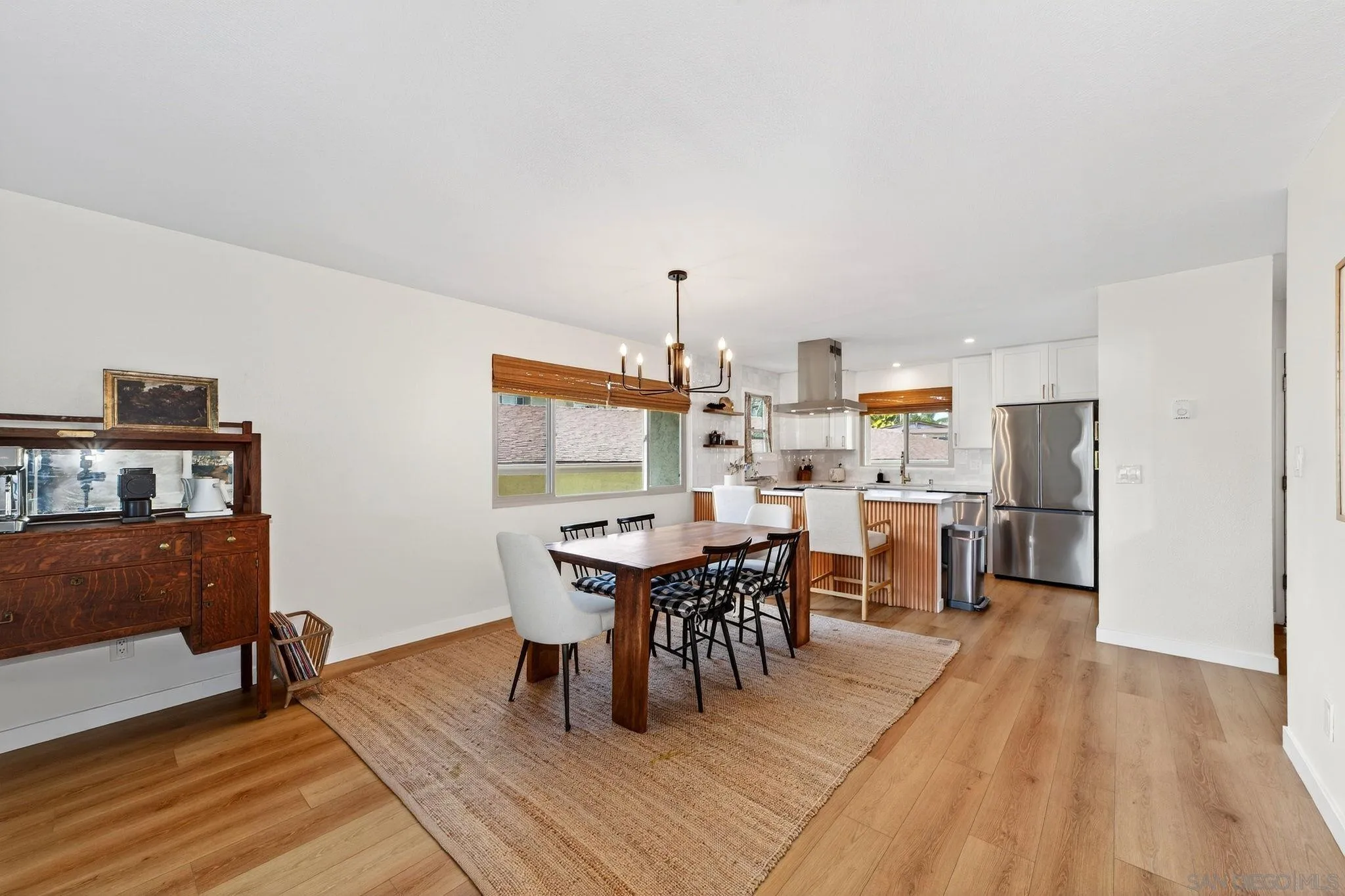 Photo #8: 260008012 Listing: Photo #8
