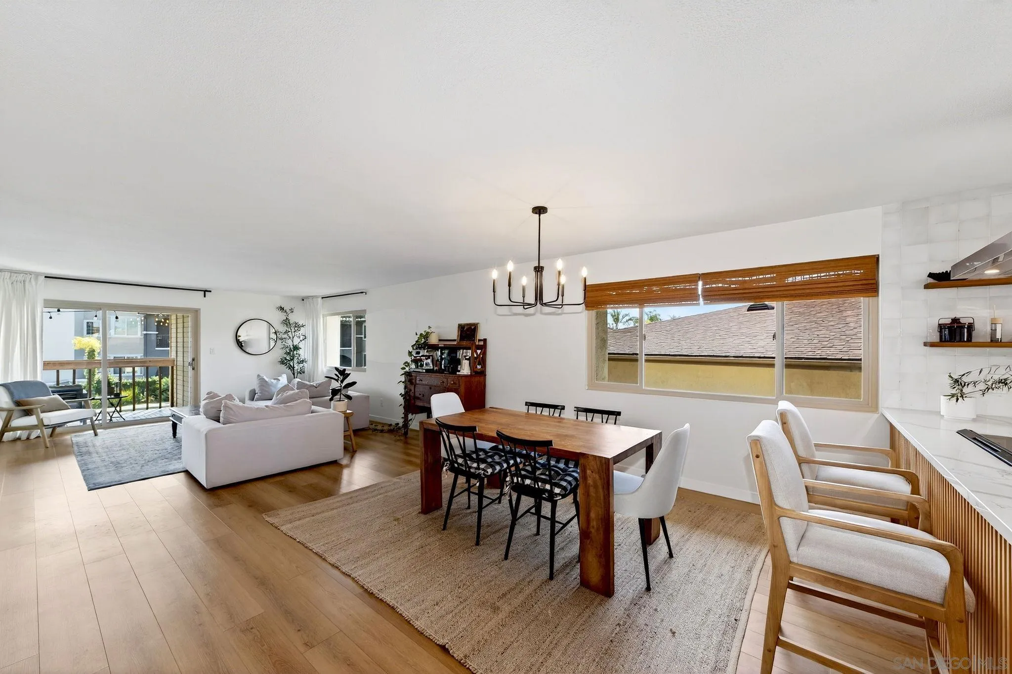 Photo #7: 260008012 Listing: Photo #7