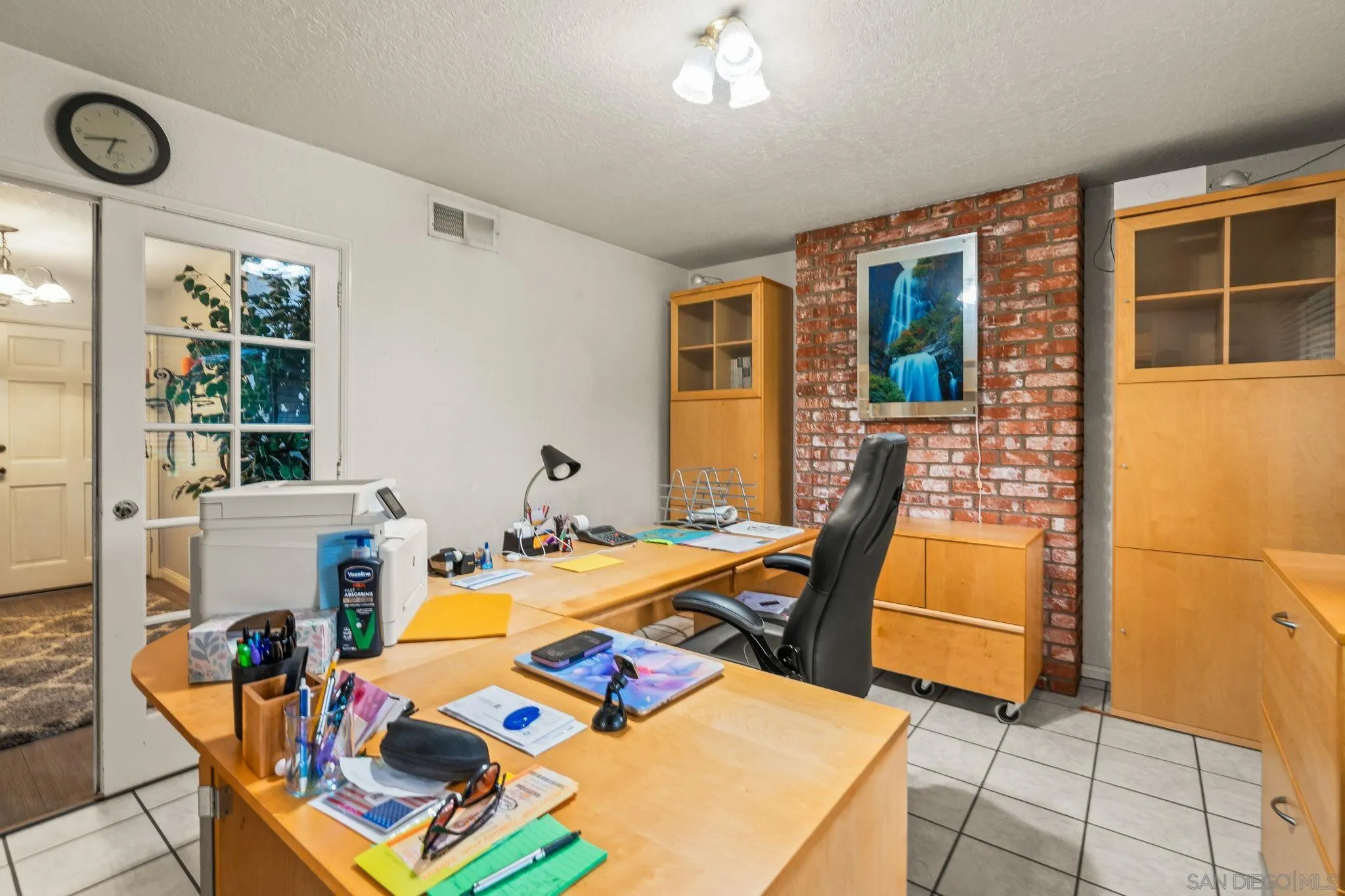 https://cdn.realtyfeed.com/cdn/127/260008014/5160b7f6da16112ac2672b1cb830e75b.webp
