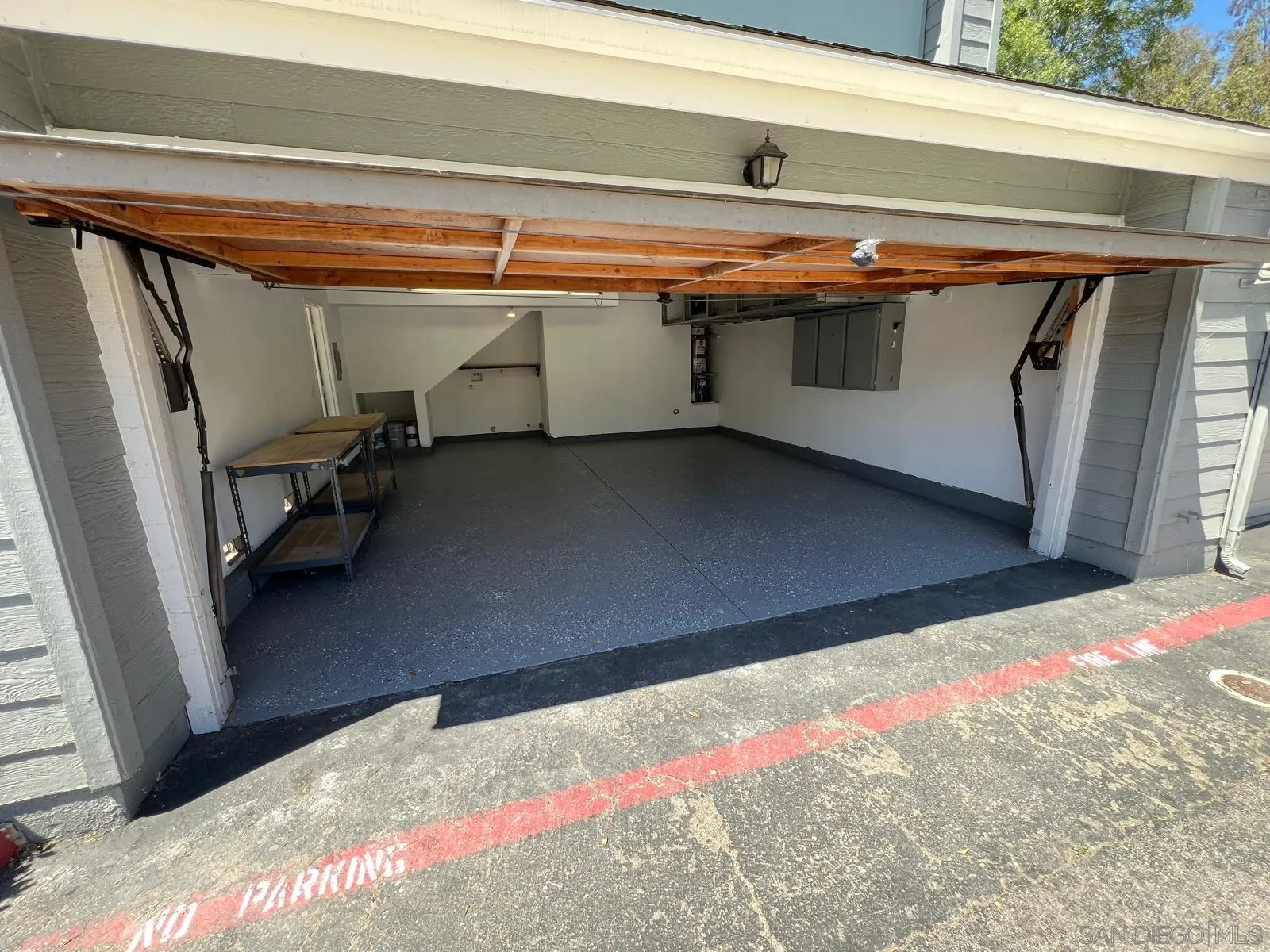 https://cdn.realtyfeed.com/cdn/127/260008015/9a2a1c594c7a826116ee92f94290a33c.webp