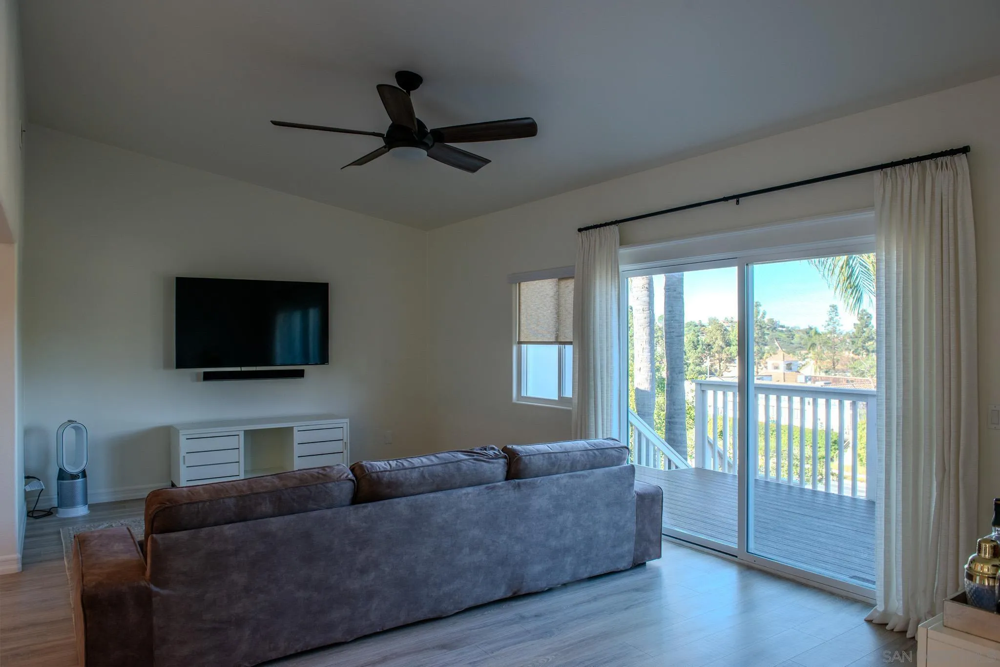 Photo #5: 260008017 Listing: Photo #5