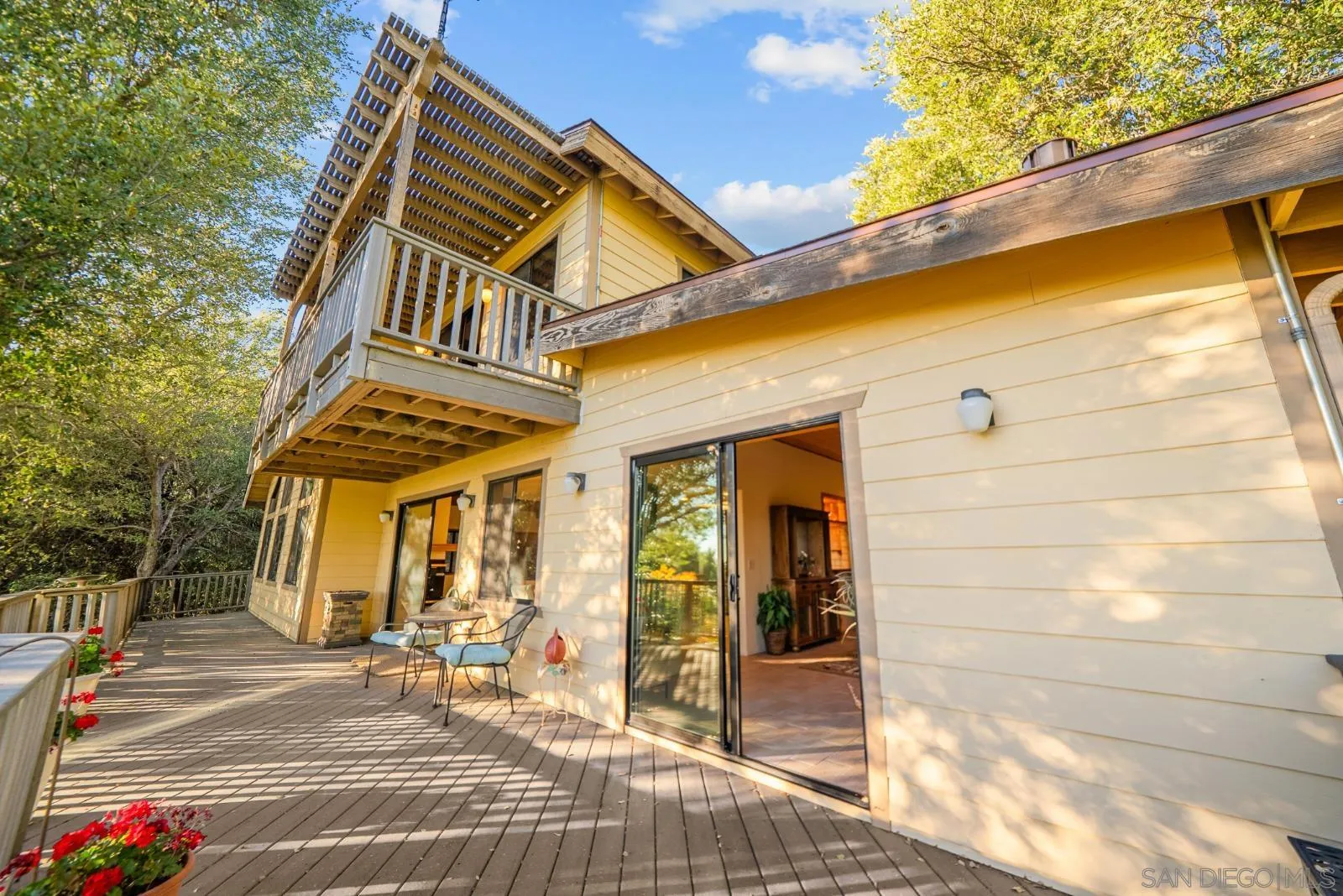 https://cdn.realtyfeed.com/cdn/127/260008020/773134c3de9abca3975f665cffaff174.webp