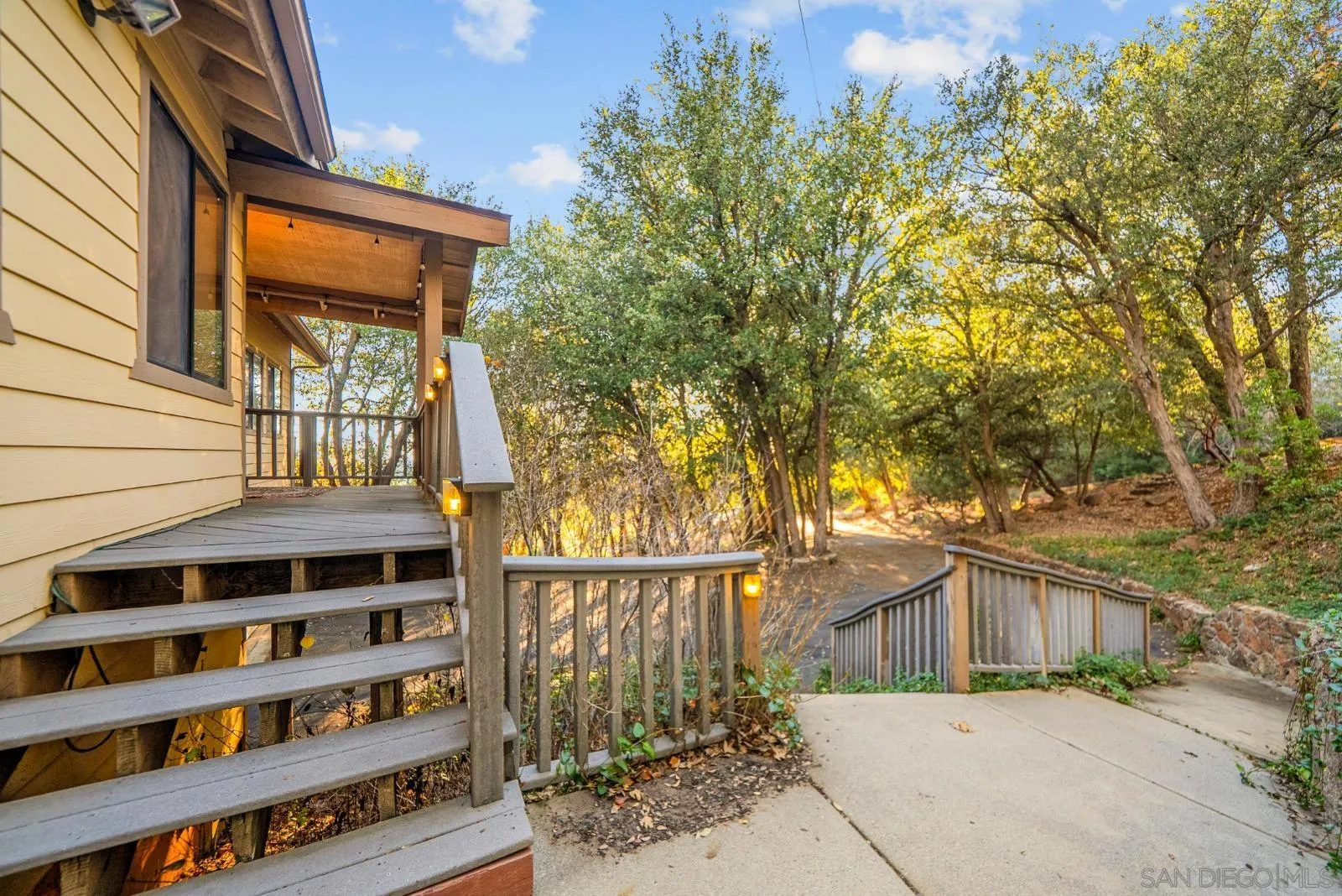 https://cdn.realtyfeed.com/cdn/127/260008020/e1b24ae21aa232a30e3921da9867d521.webp
