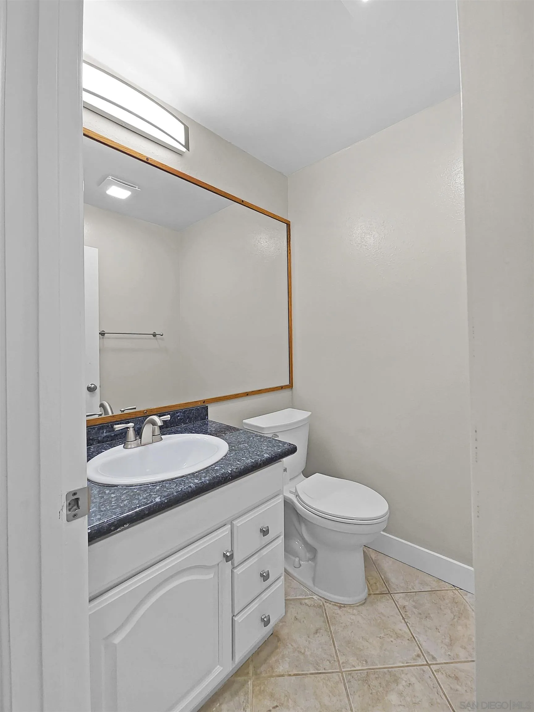 Photo #7: 260008023 Listing: Photo #7