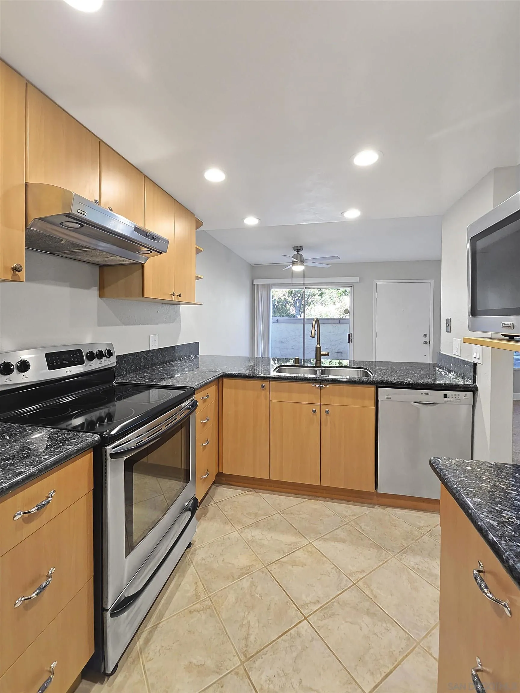 Photo #6: 260008023 Listing: Photo #6