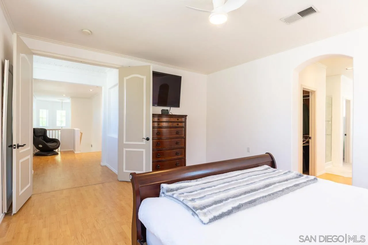 https://cdn.realtyfeed.com/cdn/127/260008025/08e3093676266f7ba298138d54c39adb.webp
