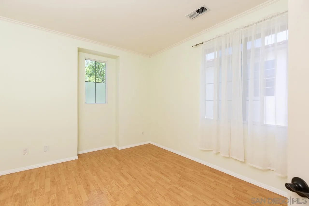 https://cdn.realtyfeed.com/cdn/127/260008025/3b95a6fc638e613f7c3099a0a45e9460.webp