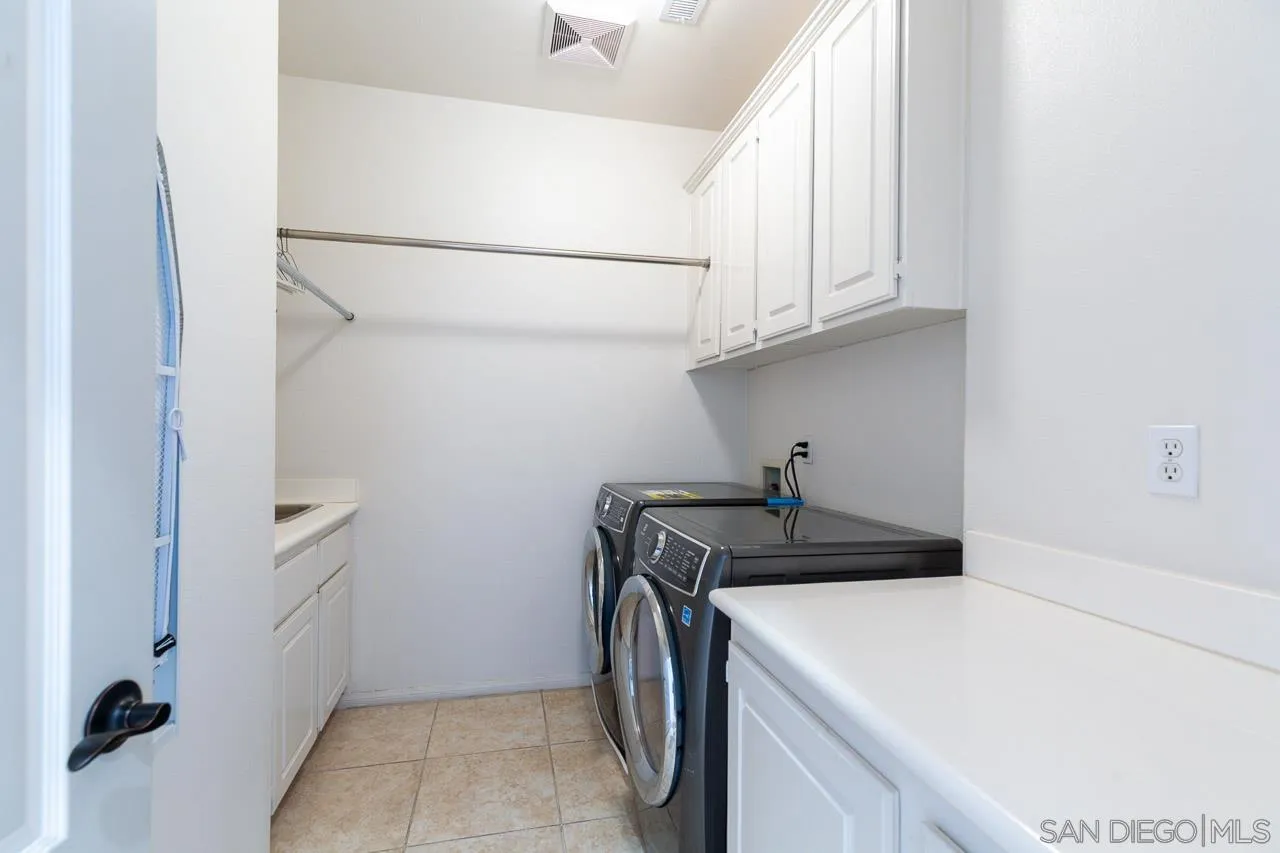 https://cdn.realtyfeed.com/cdn/127/260008025/c335a0cf1404da146d00ff3c456f068e.webp