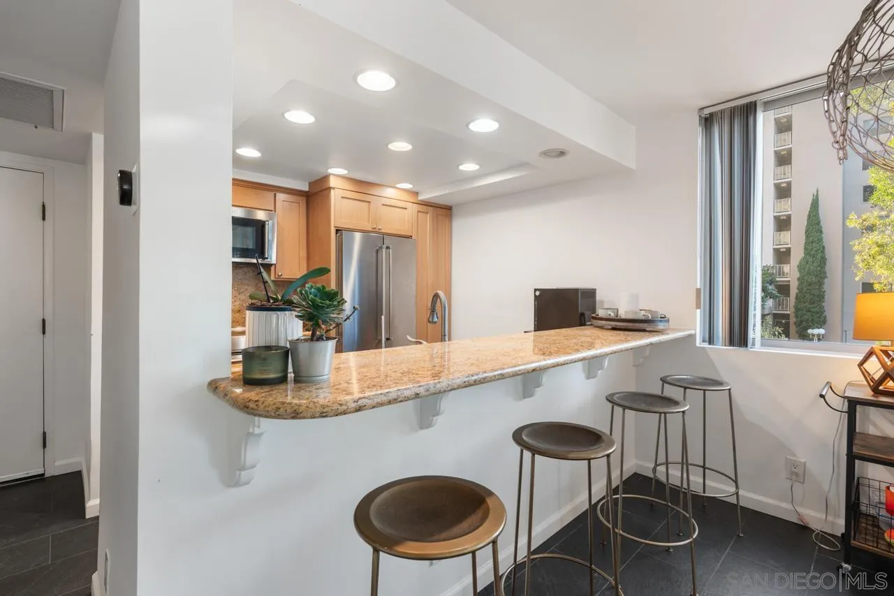 Photo #11: 260008032 Listing: Photo #11