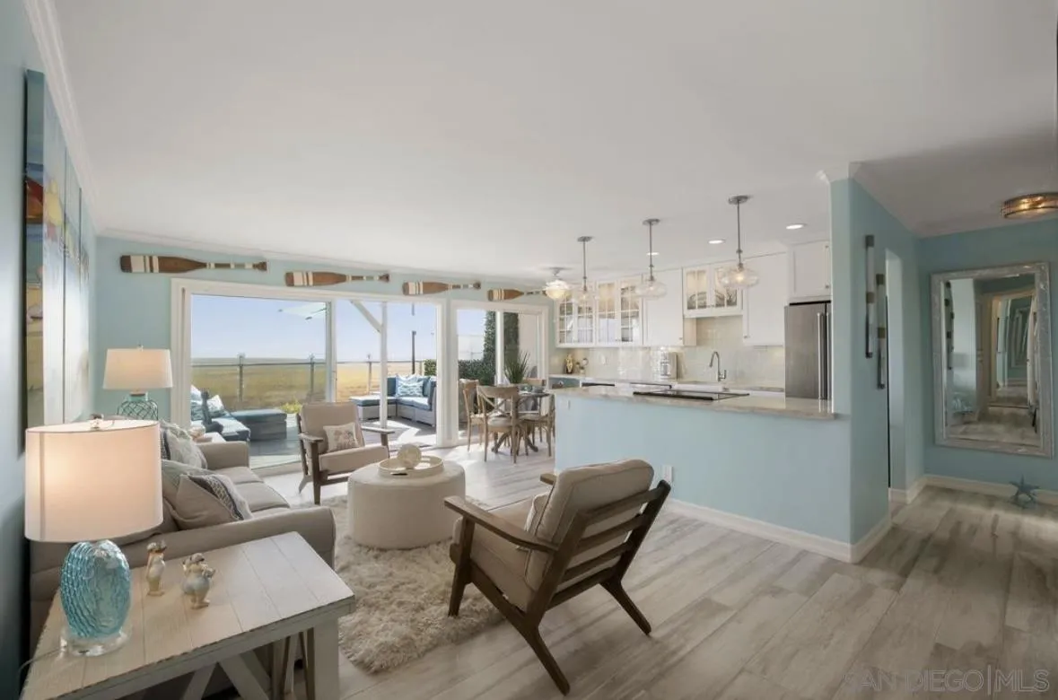 3999 Crown Point Dr UNIT 29, San Diego, CA, 92109