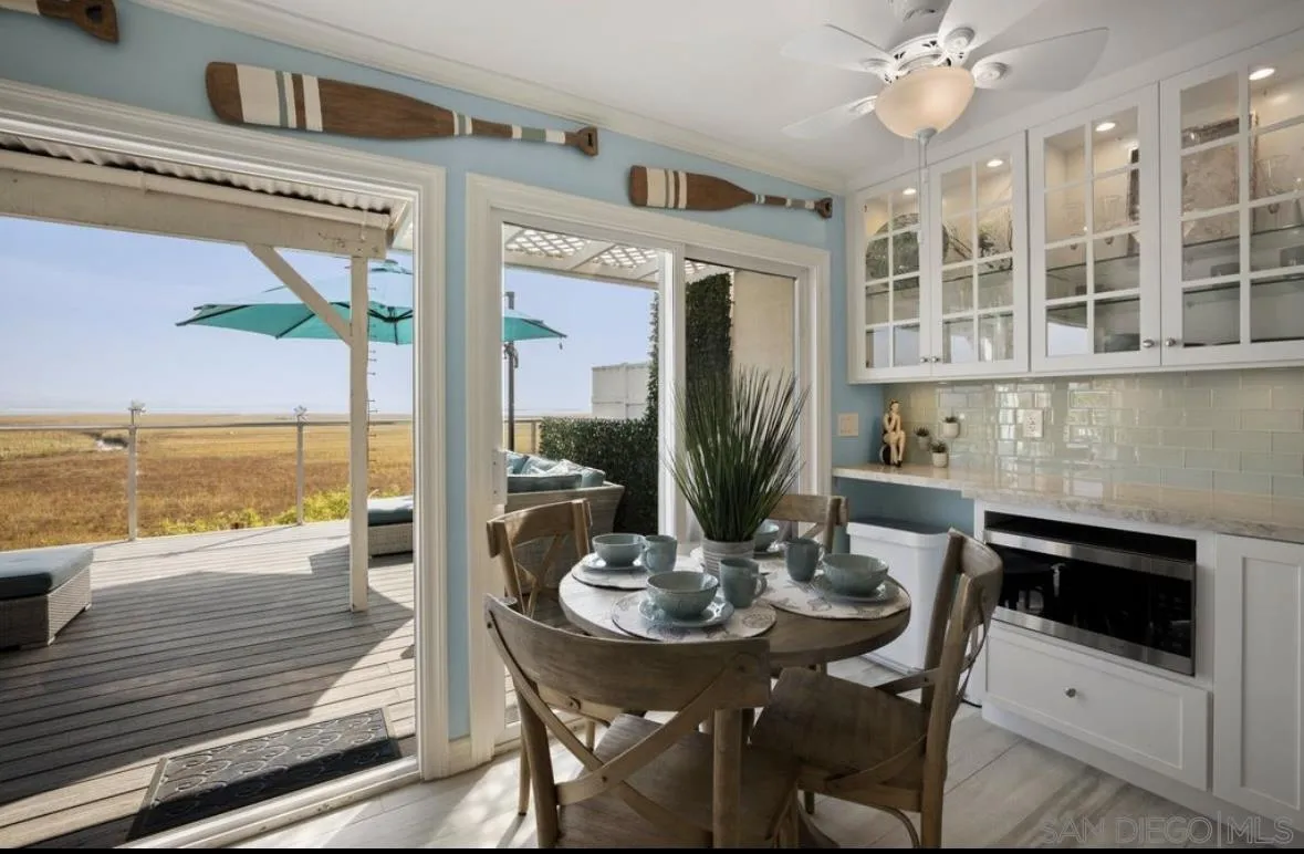 3999 Crown Point Dr UNIT 29, San Diego, CA, 92109