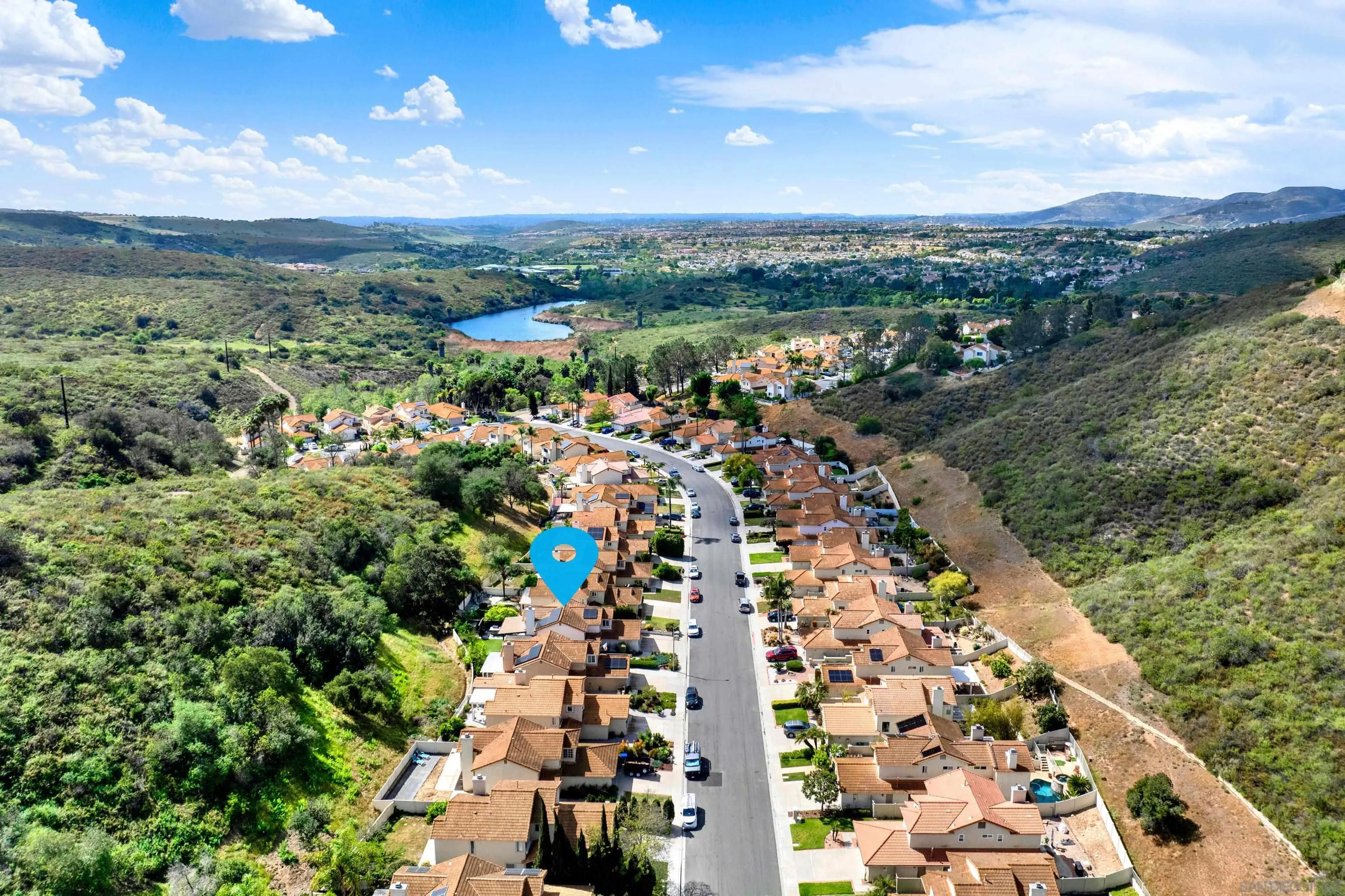 https://cdn.realtyfeed.com/cdn/127/260008040/39048d4cb1a4fcde93605301256e1472.webp
