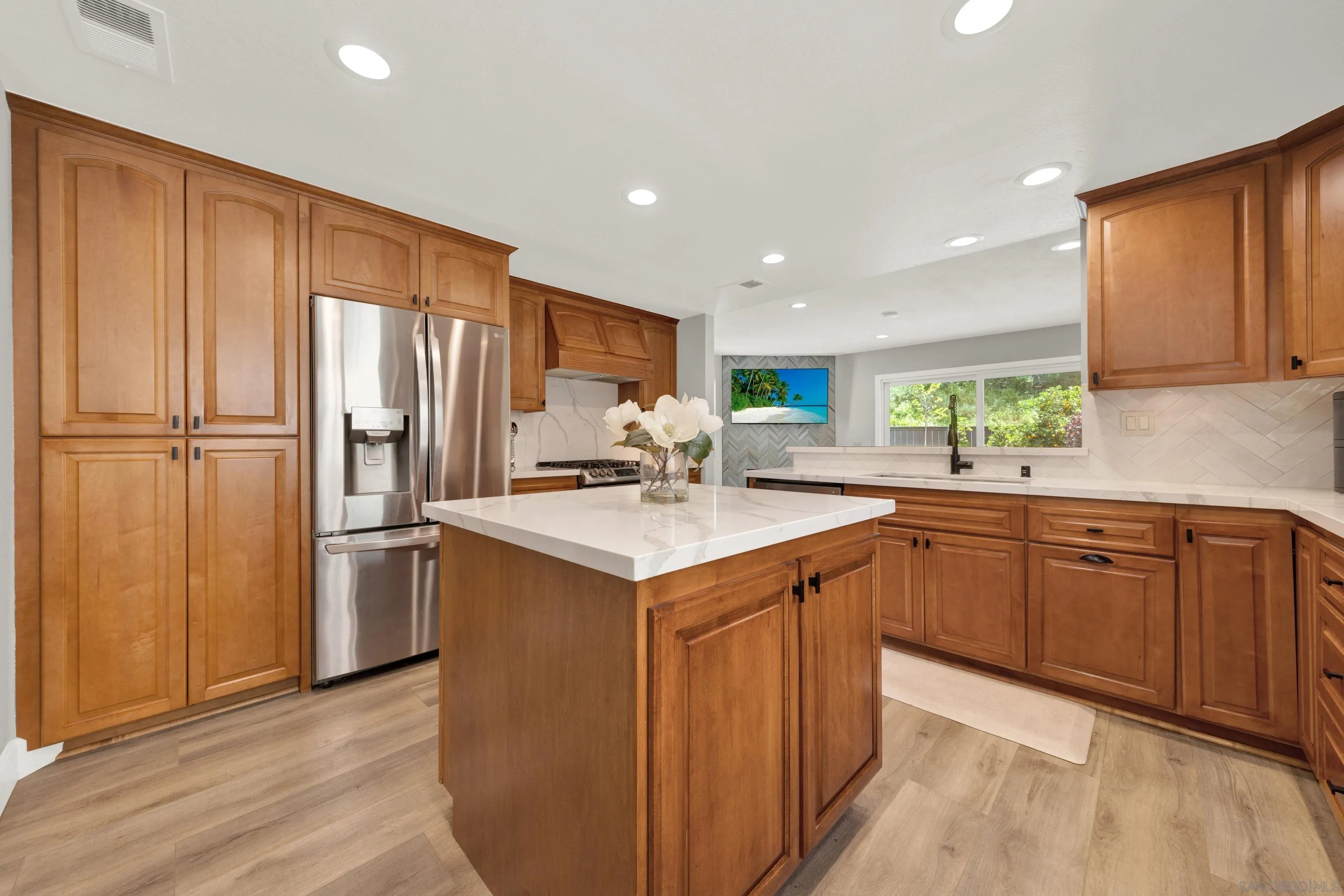 https://cdn.realtyfeed.com/cdn/127/260008040/4897f2ead49f1f3901444695835ca4c0.webp