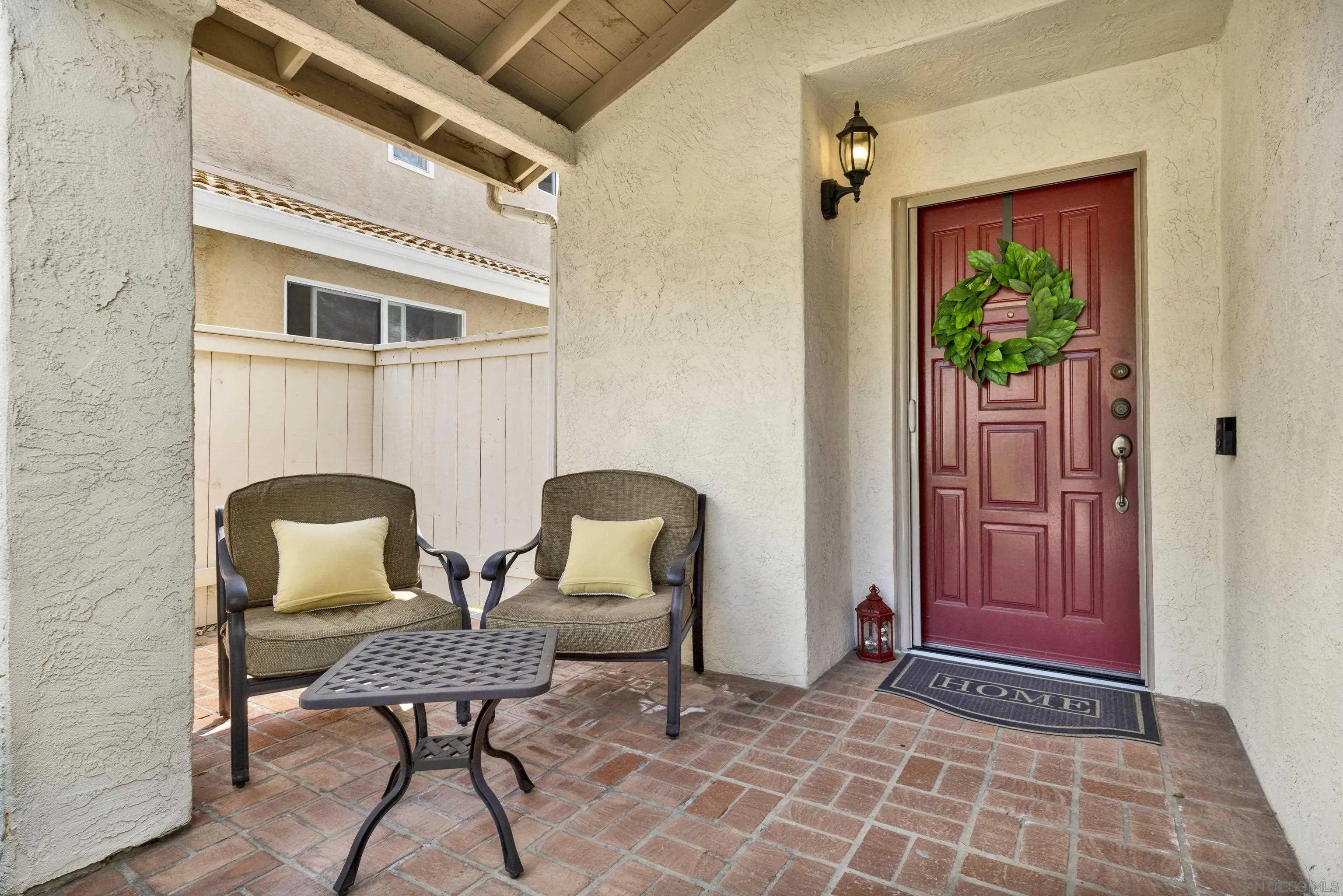 https://cdn.realtyfeed.com/cdn/127/260008040/6842b688a8aa2d0cd16361b362039d2e.webp