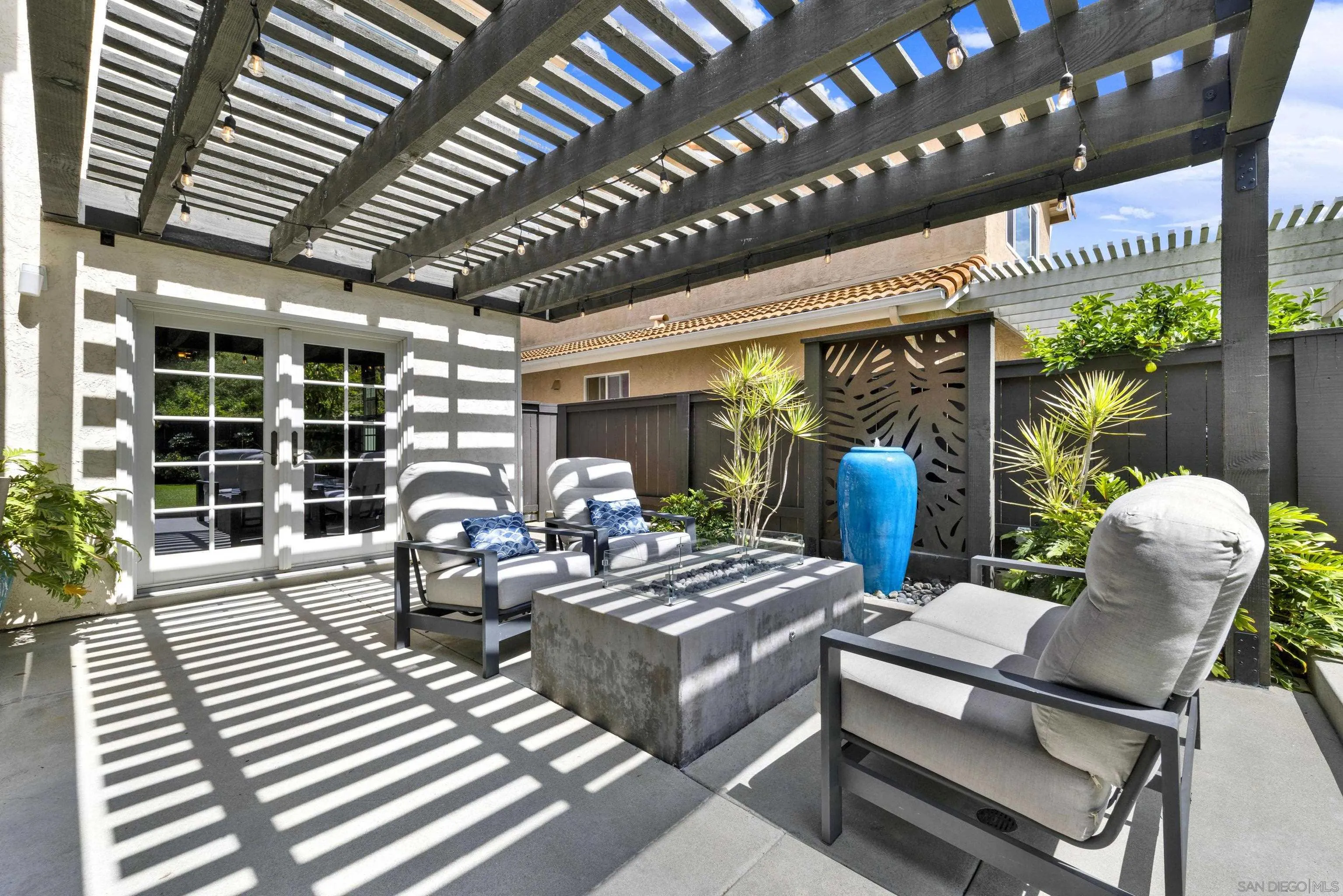https://cdn.realtyfeed.com/cdn/127/260008040/68645b33562175d8db3a4a943302affa.webp