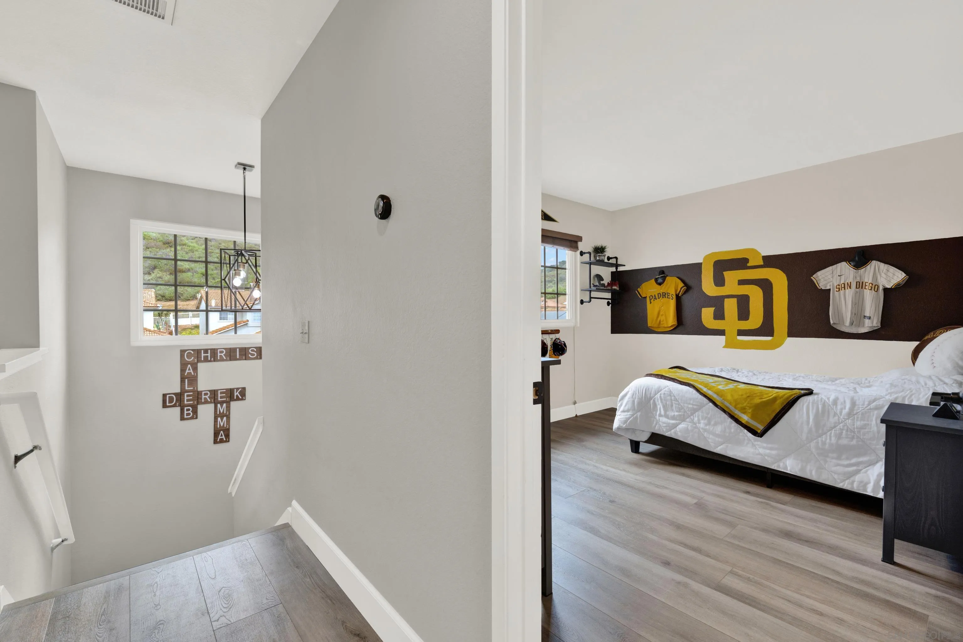 https://cdn.realtyfeed.com/cdn/127/260008040/908c3ca9eda16e30b715d8ea391a9d37.webp