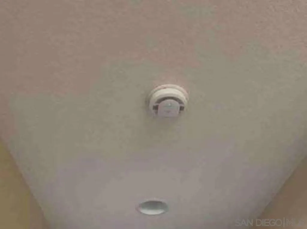 https://cdn.realtyfeed.com/cdn/127/260008042/219bd3f89aa688b46cdc1ff3a4133a6e.webp