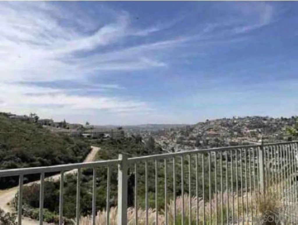 https://cdn.realtyfeed.com/cdn/127/260008042/f1315d3a562169abc4b09f64102f93b7.webp