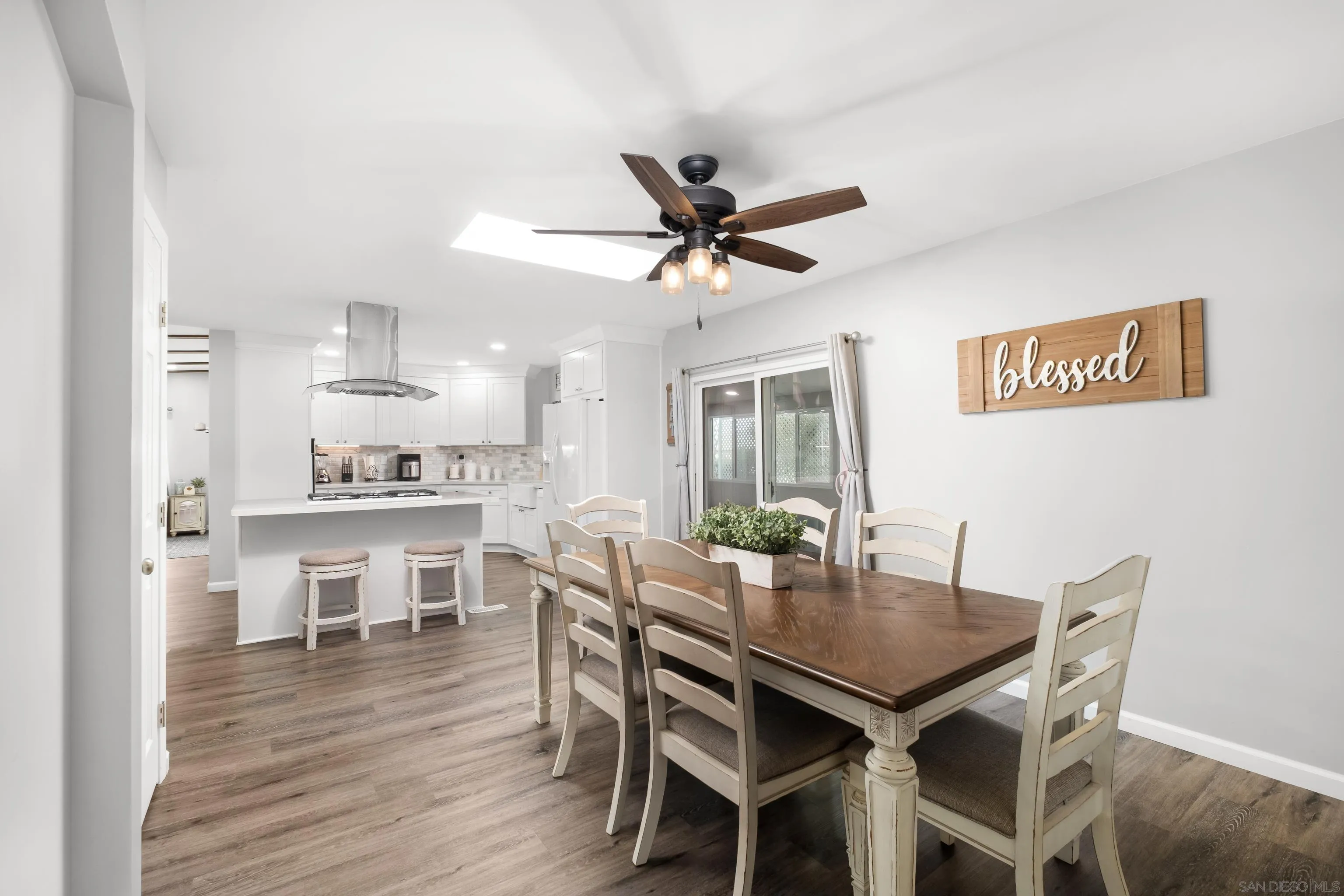 https://cdn.realtyfeed.com/cdn/127/260008043/9f47bd406efc1f19374ede174a96e505.webp